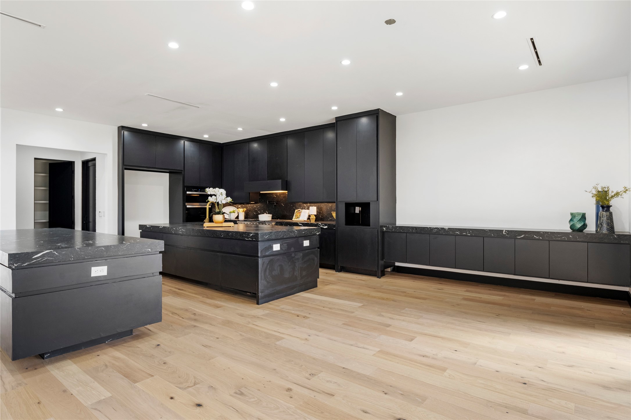 6341 Norwood Drive