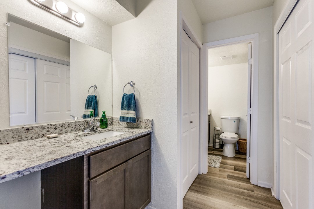 4120 Towngate Boulevard