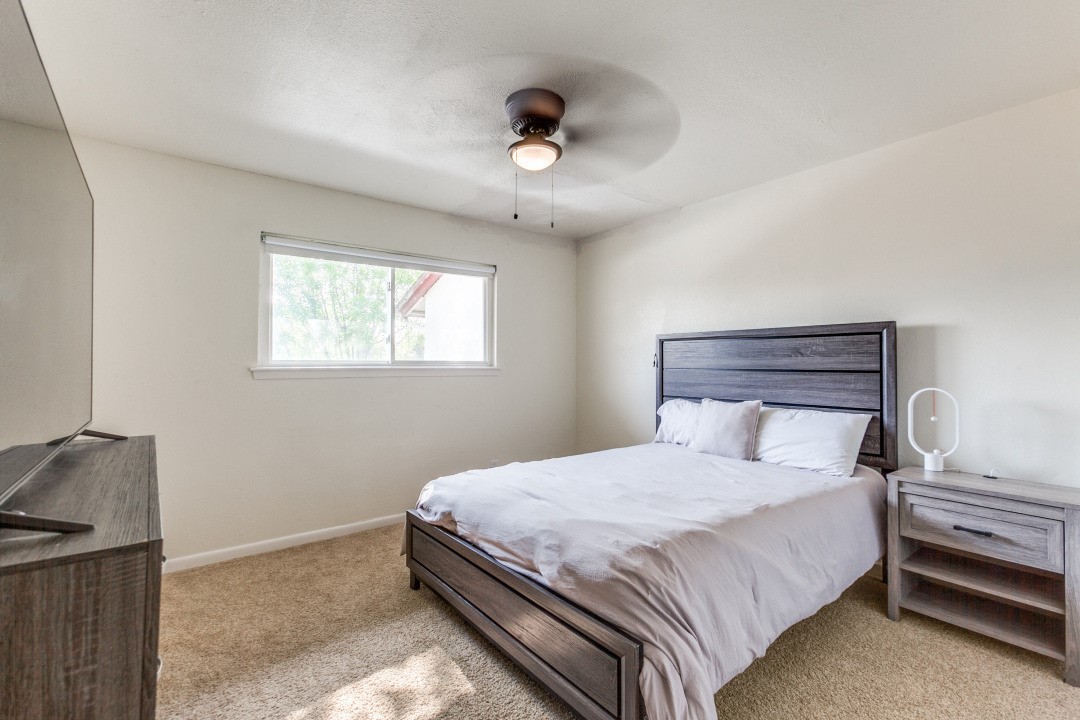 4120 Towngate Boulevard