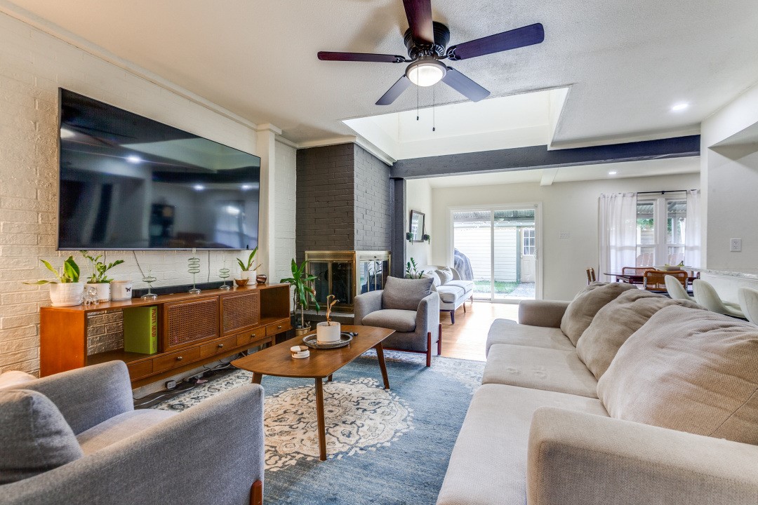 4120 Towngate Boulevard