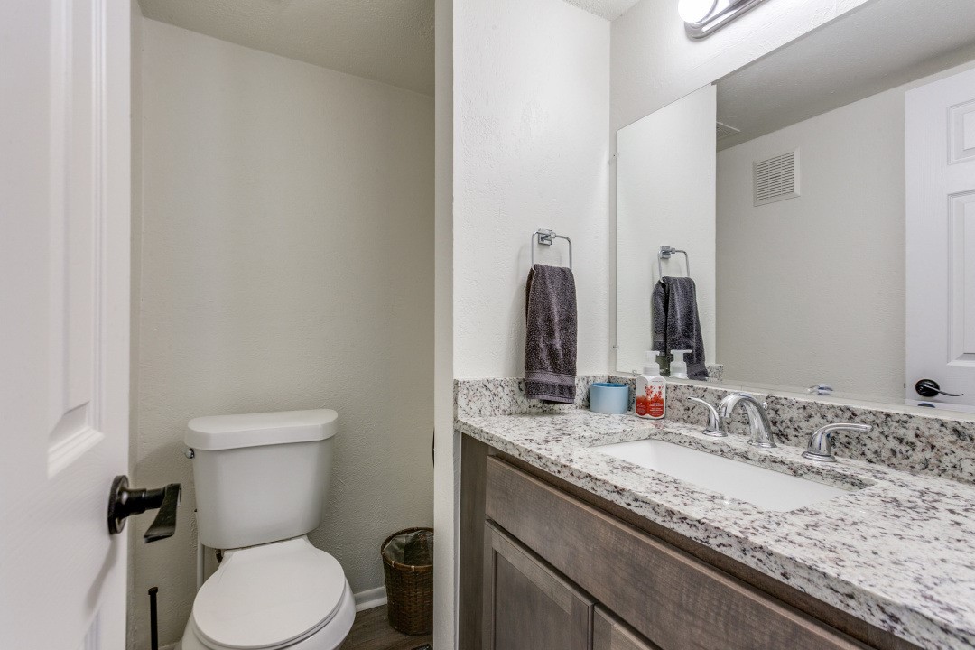 4120 Towngate Boulevard