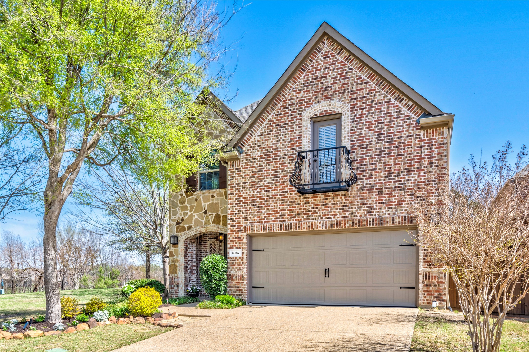 805 Deer Ridge Trail