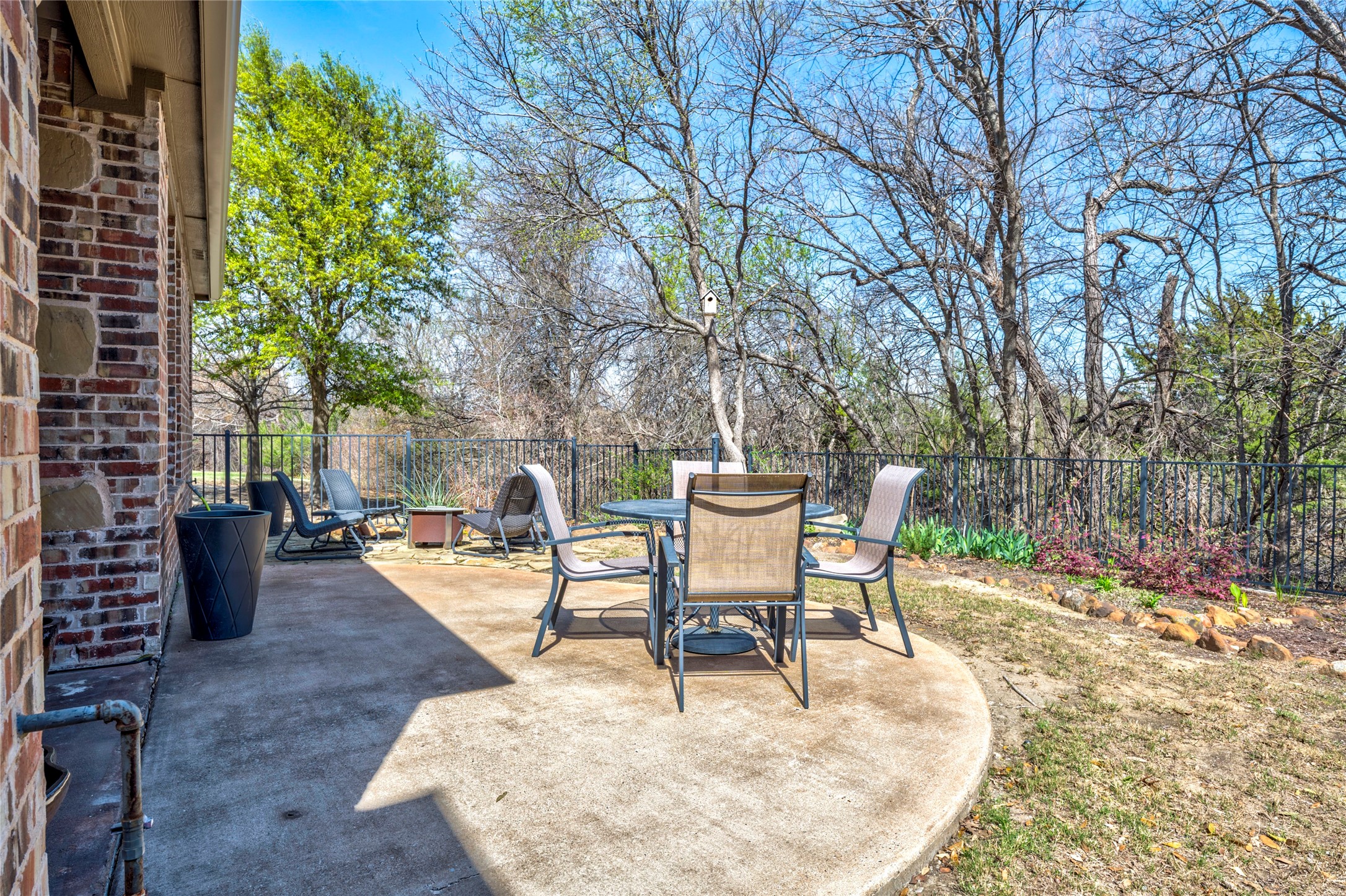 805 Deer Ridge Trail