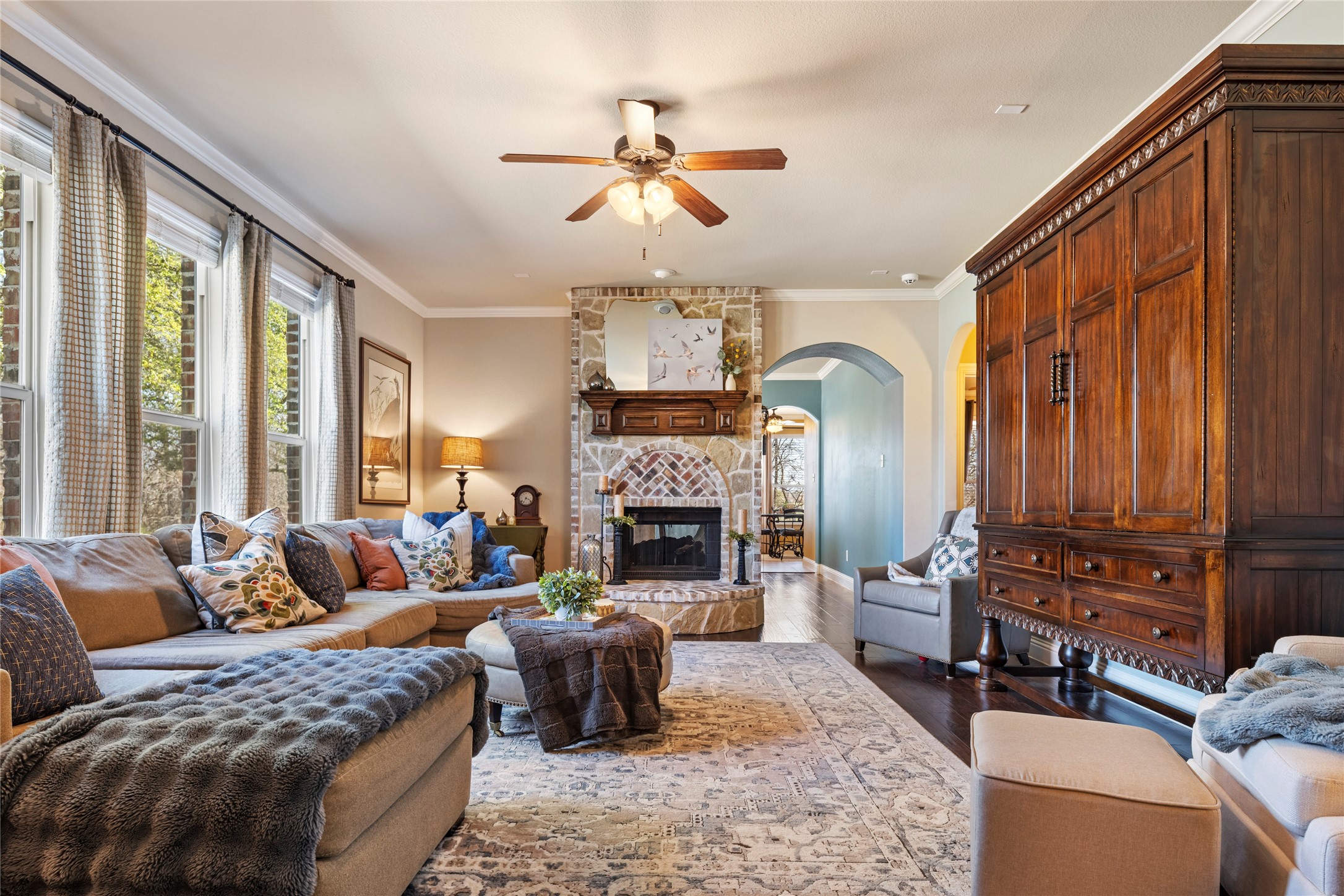 805 Deer Ridge Trail