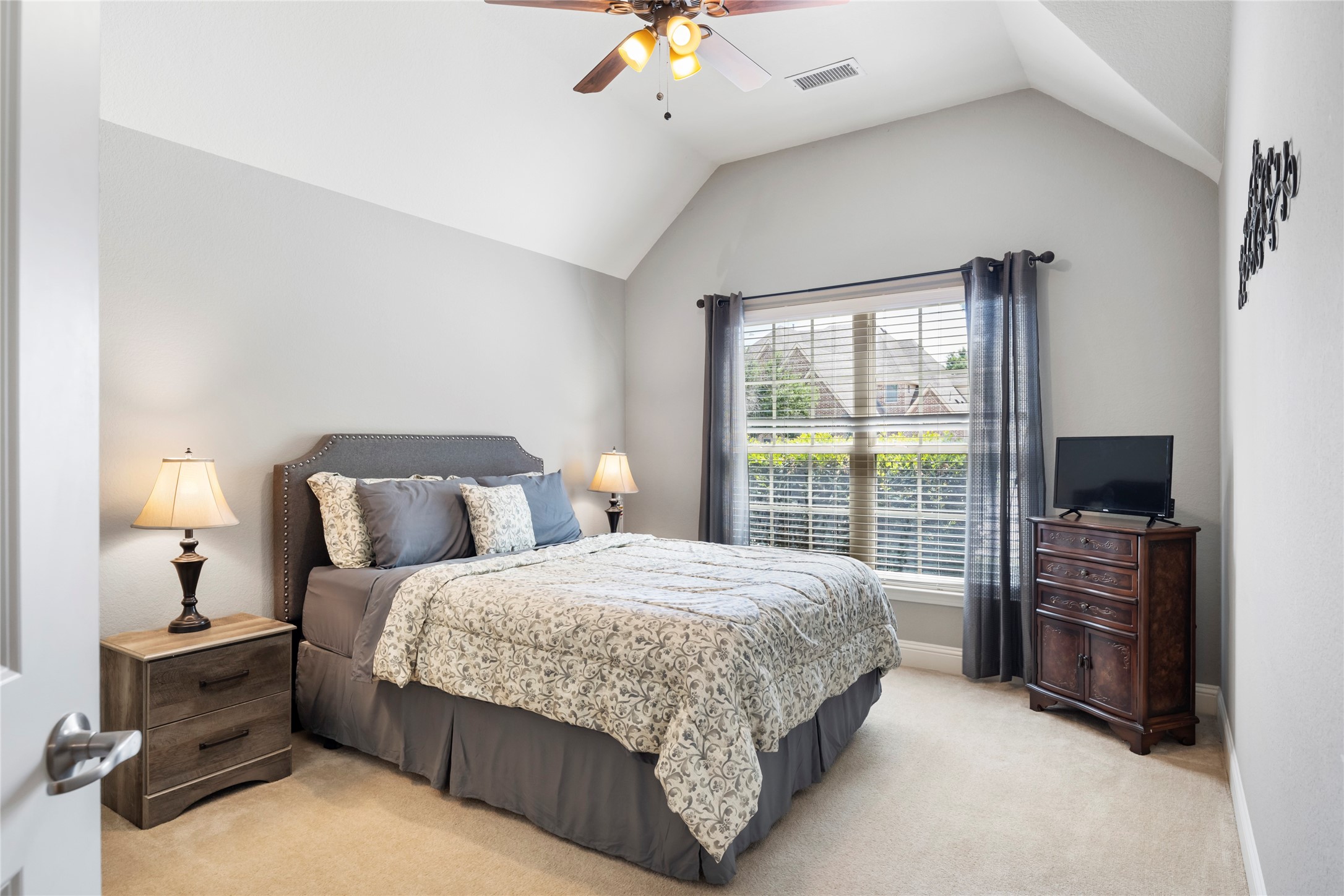 9748 Crown Ridge Drive