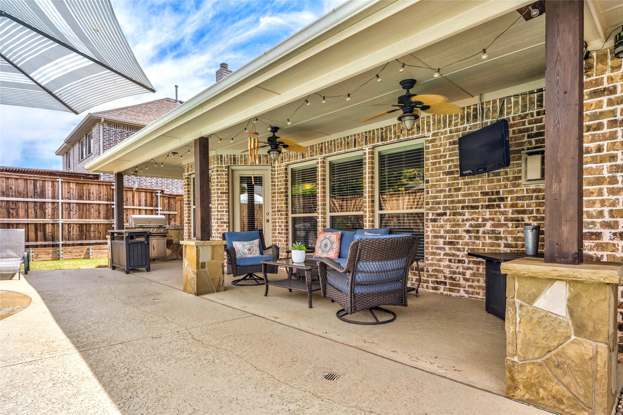 9748 Crown Ridge Drive