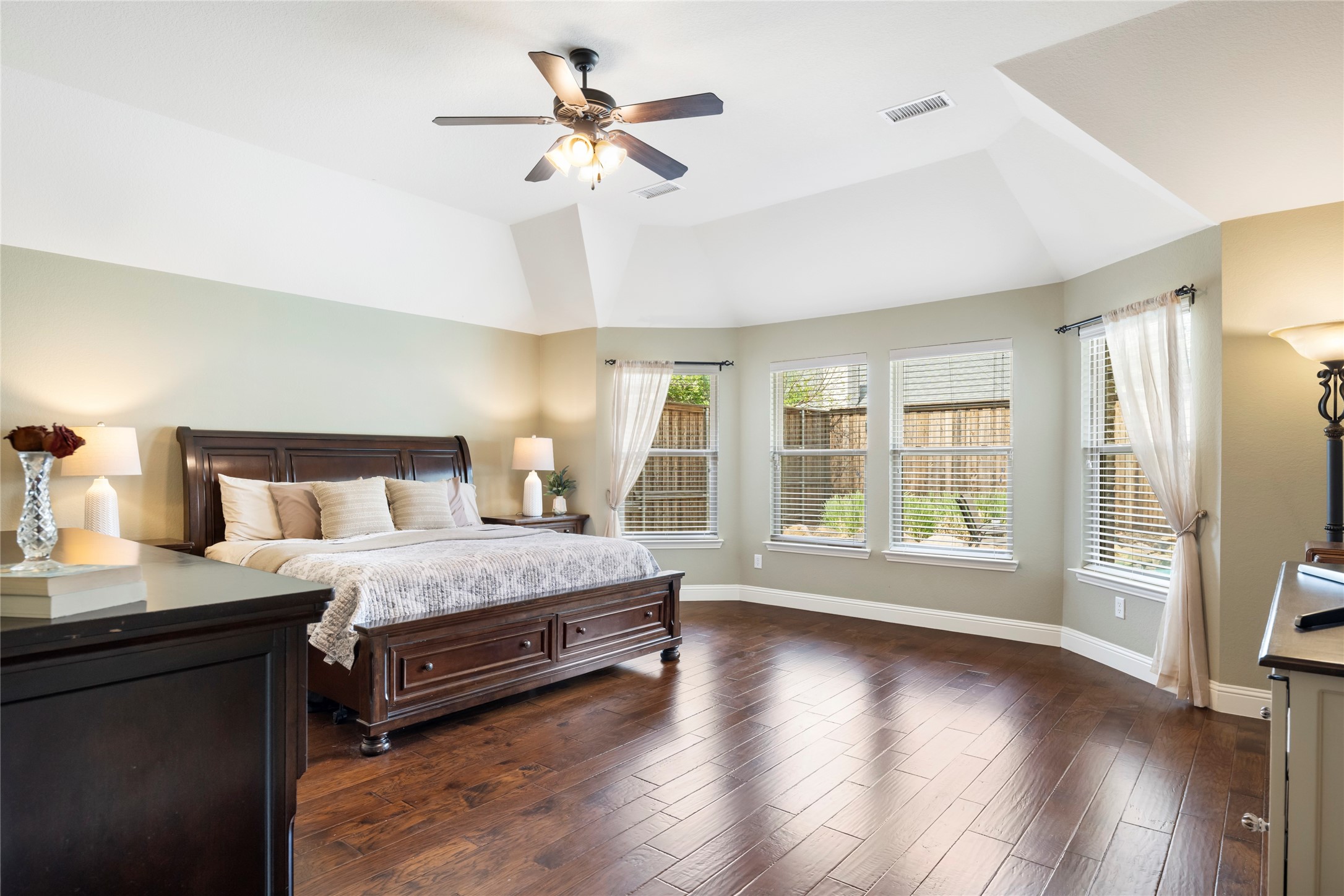 9748 Crown Ridge Drive