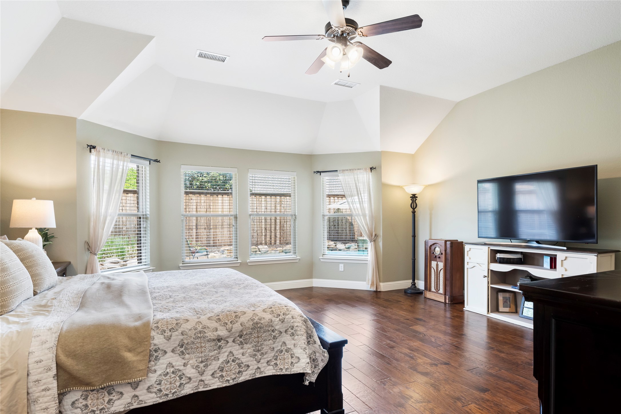 9748 Crown Ridge Drive