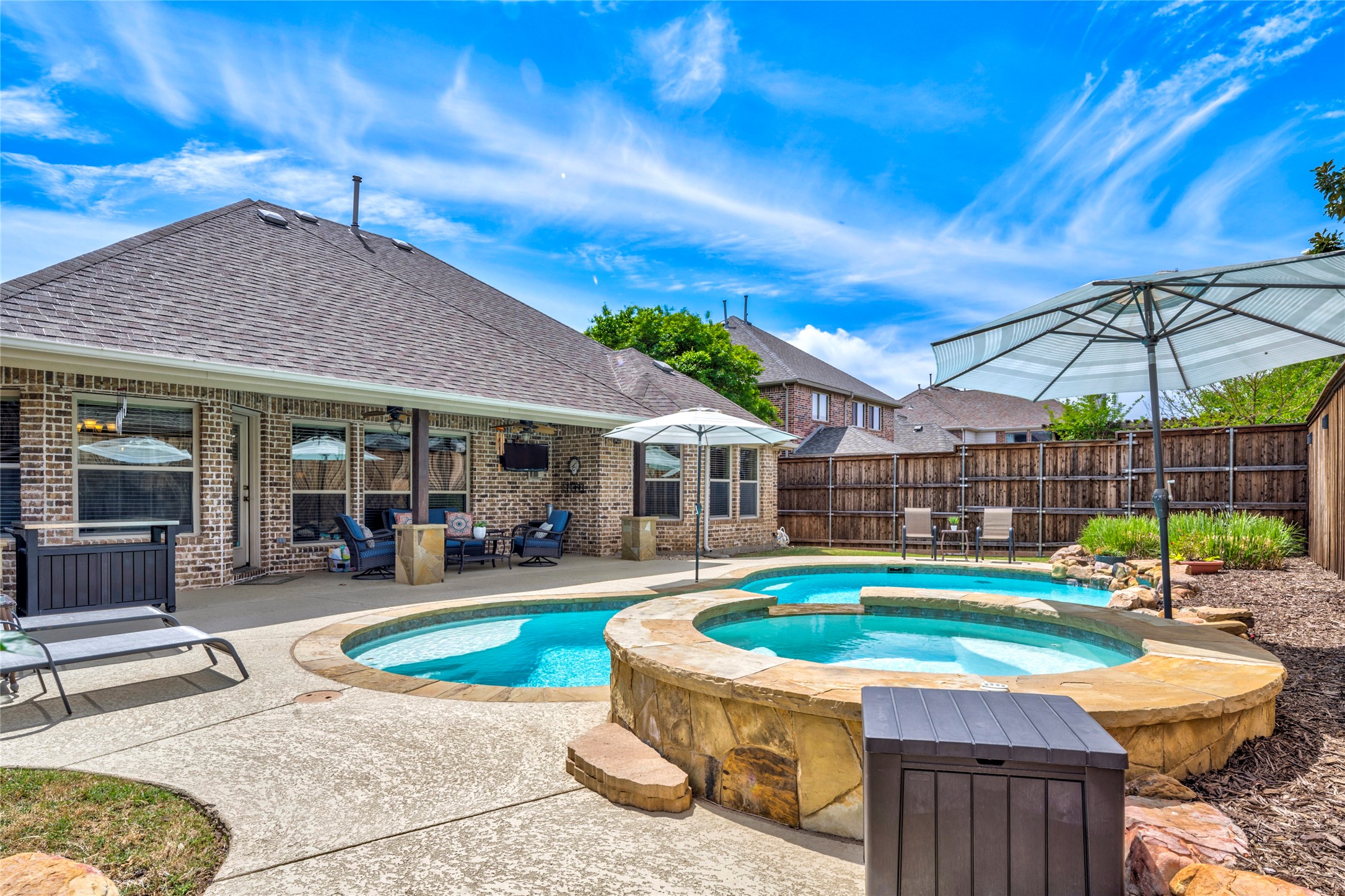 9748 Crown Ridge Drive