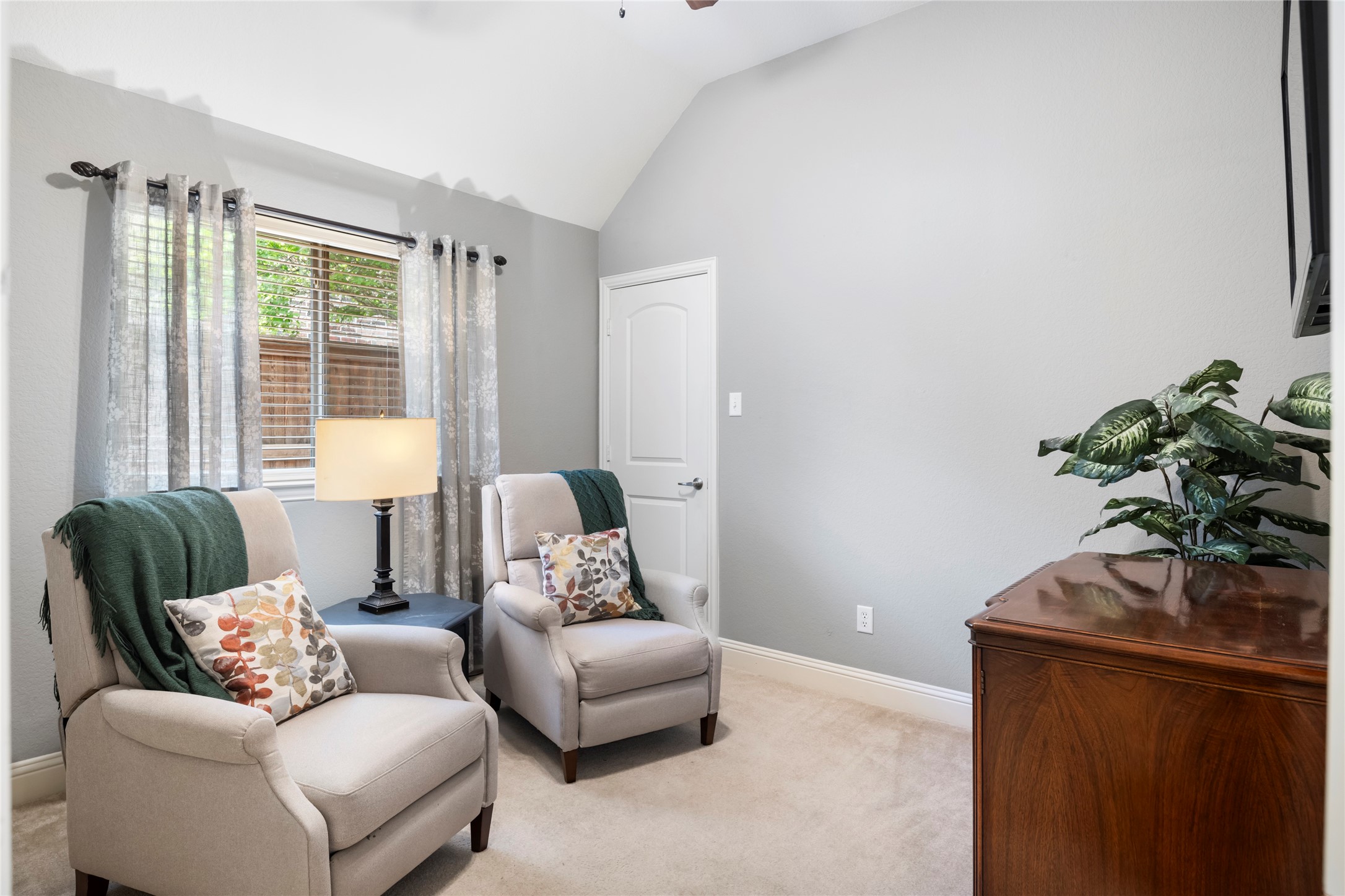 9748 Crown Ridge Drive