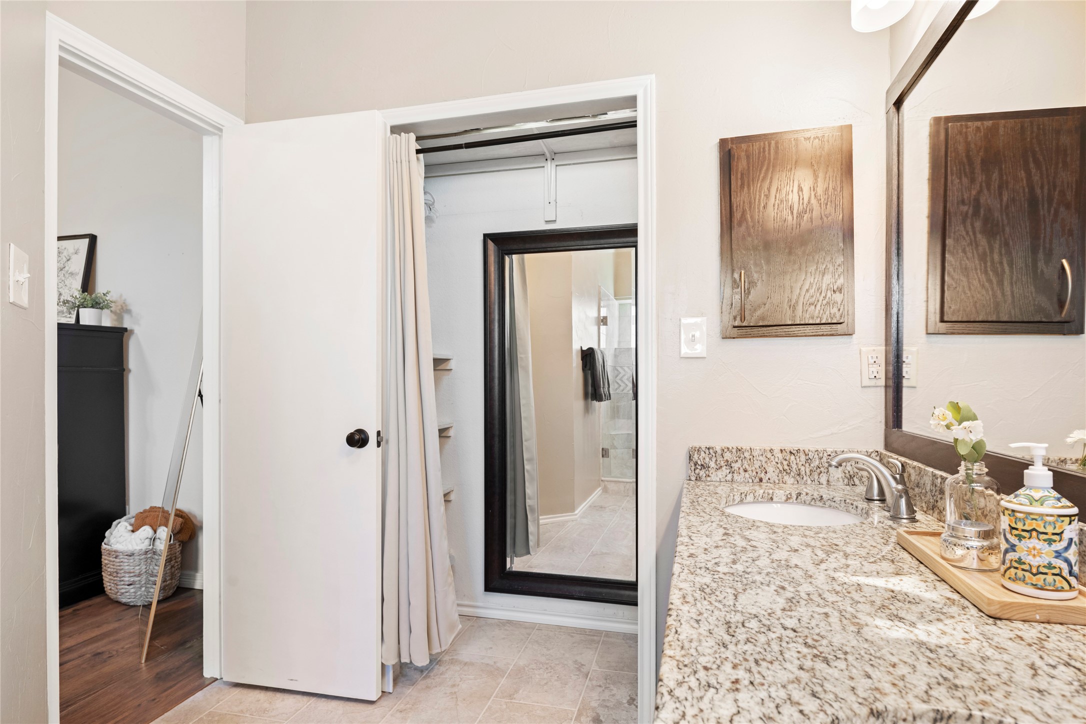 4306 Harvest Hill Road