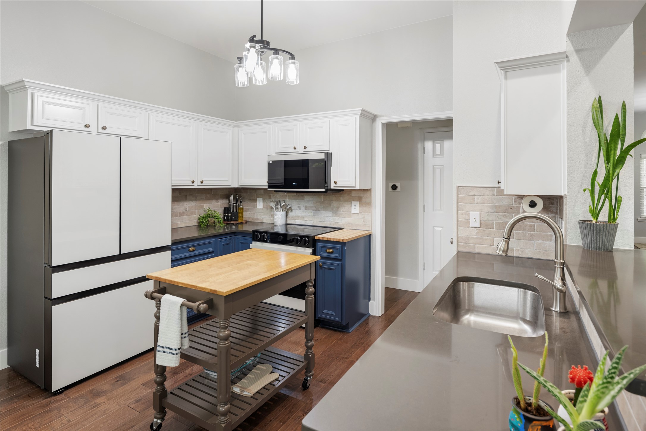 4427 San Fernando Lane