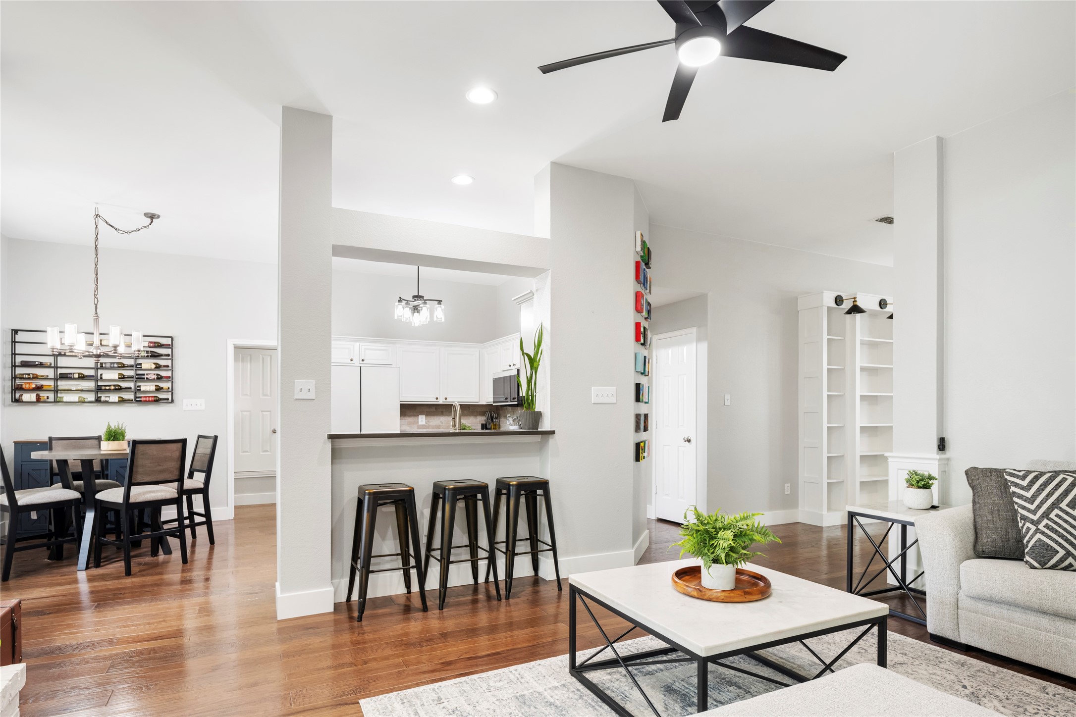 4427 San Fernando Lane