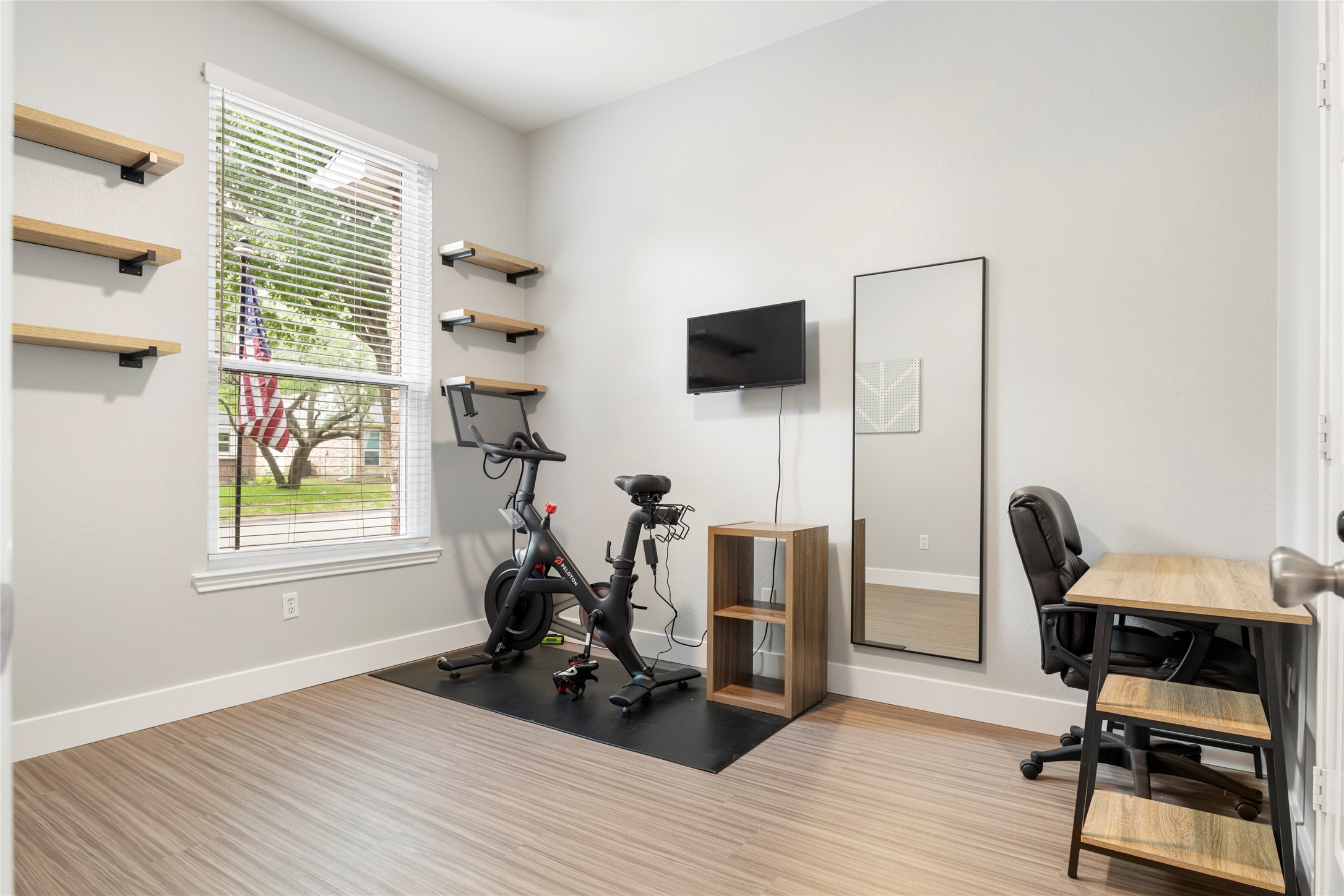 4427 San Fernando Lane