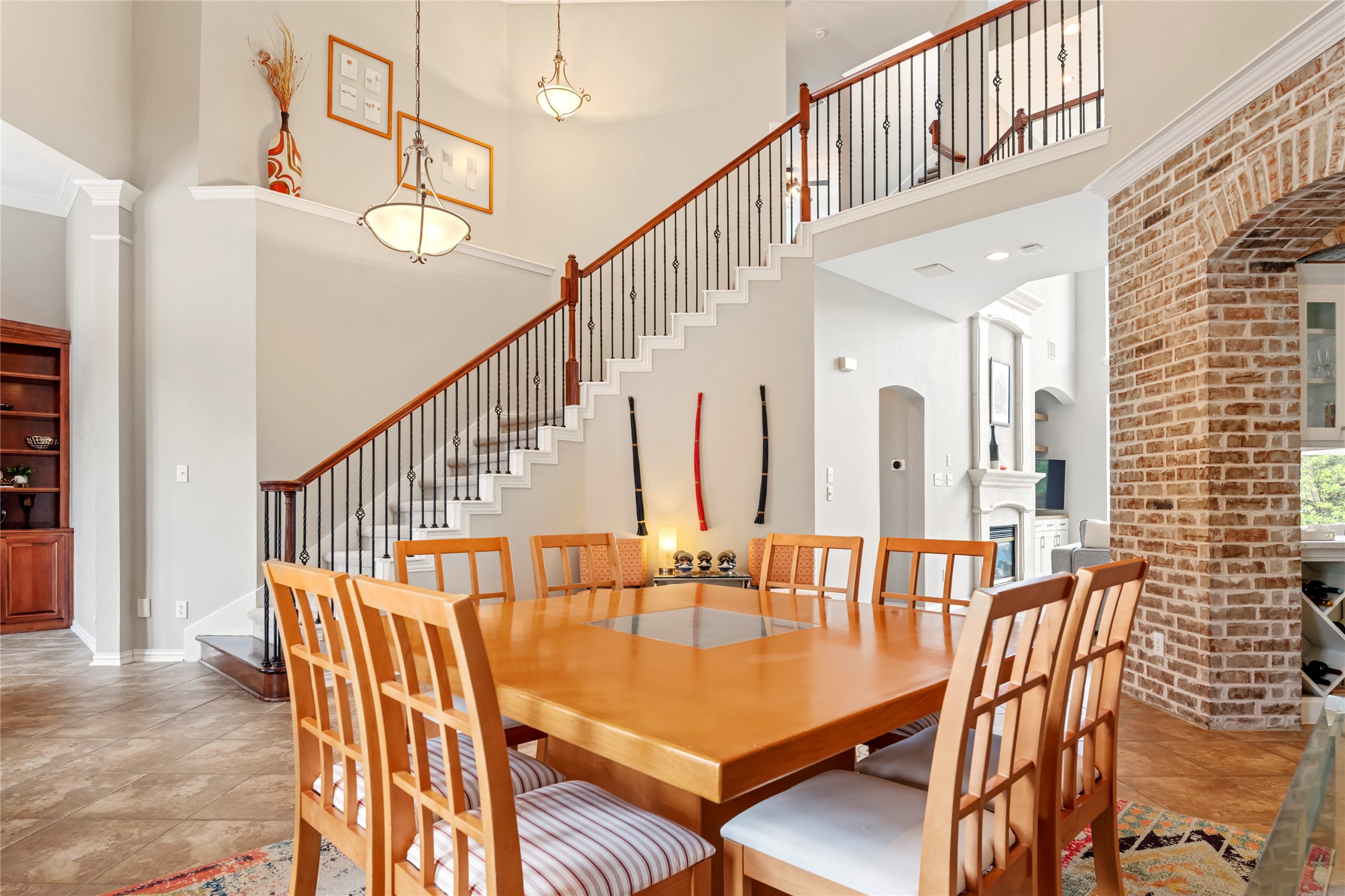 5214 Shoshone Drive