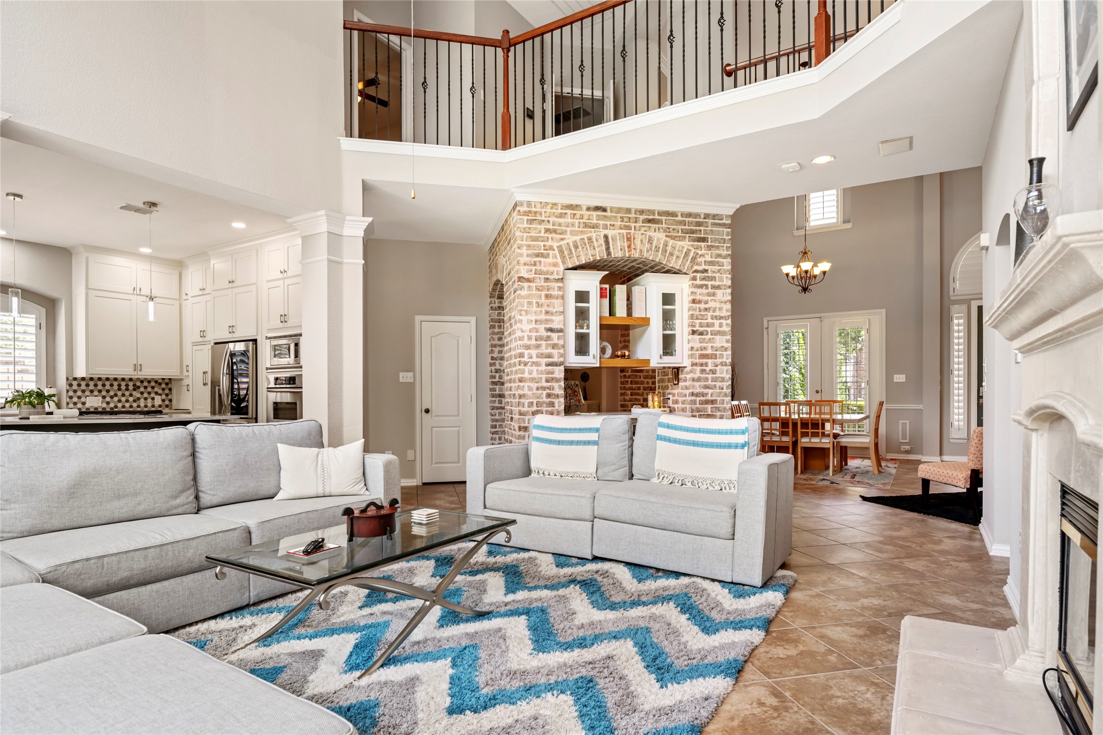 5214 Shoshone Drive