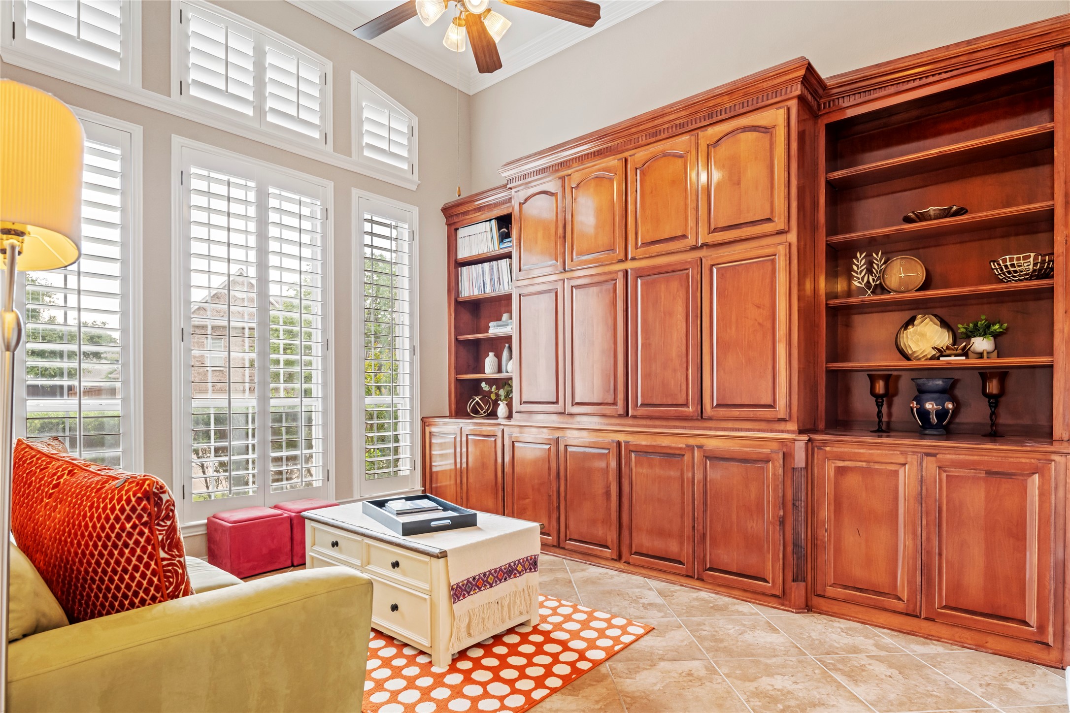 5214 Shoshone Drive