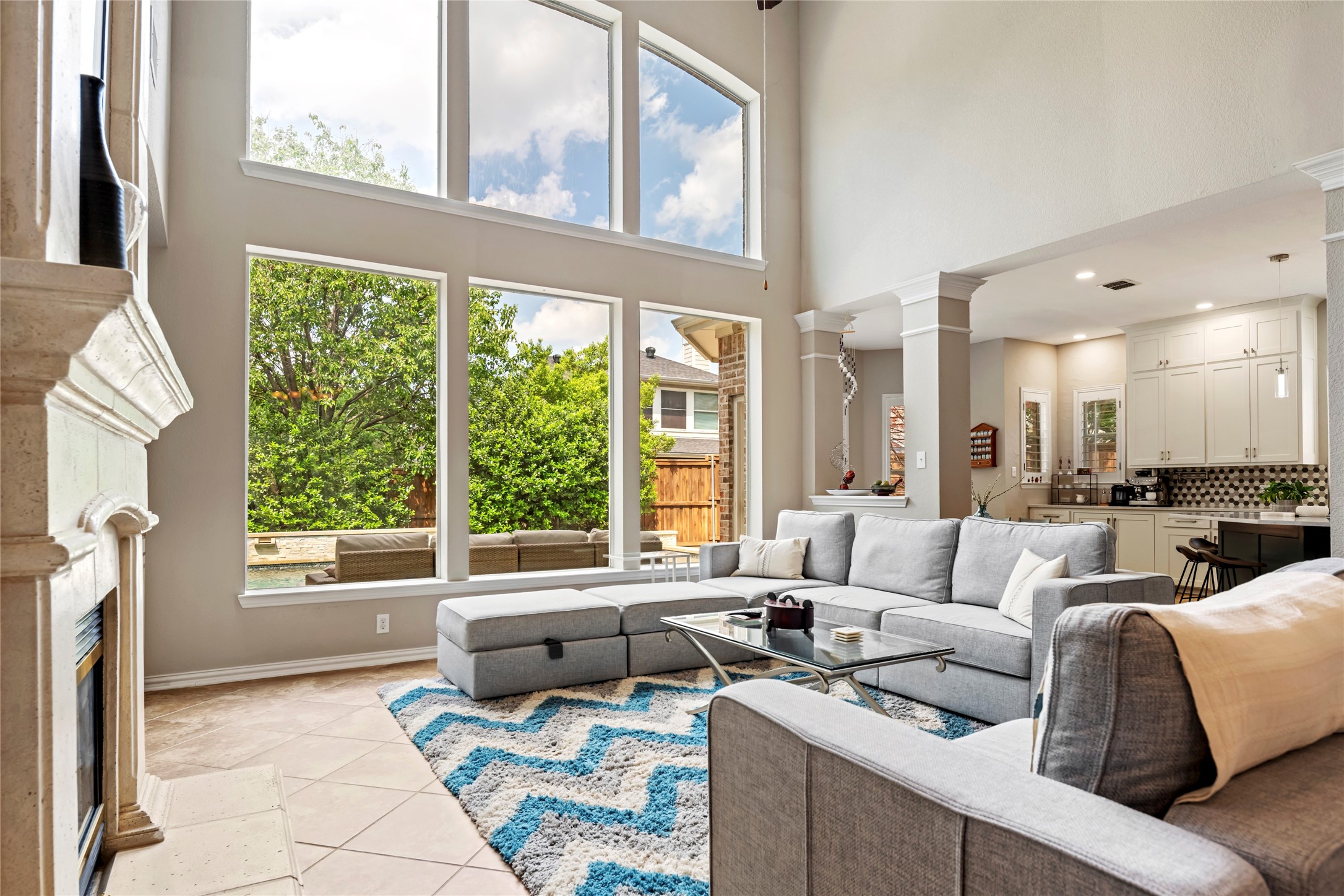 5214 Shoshone Drive