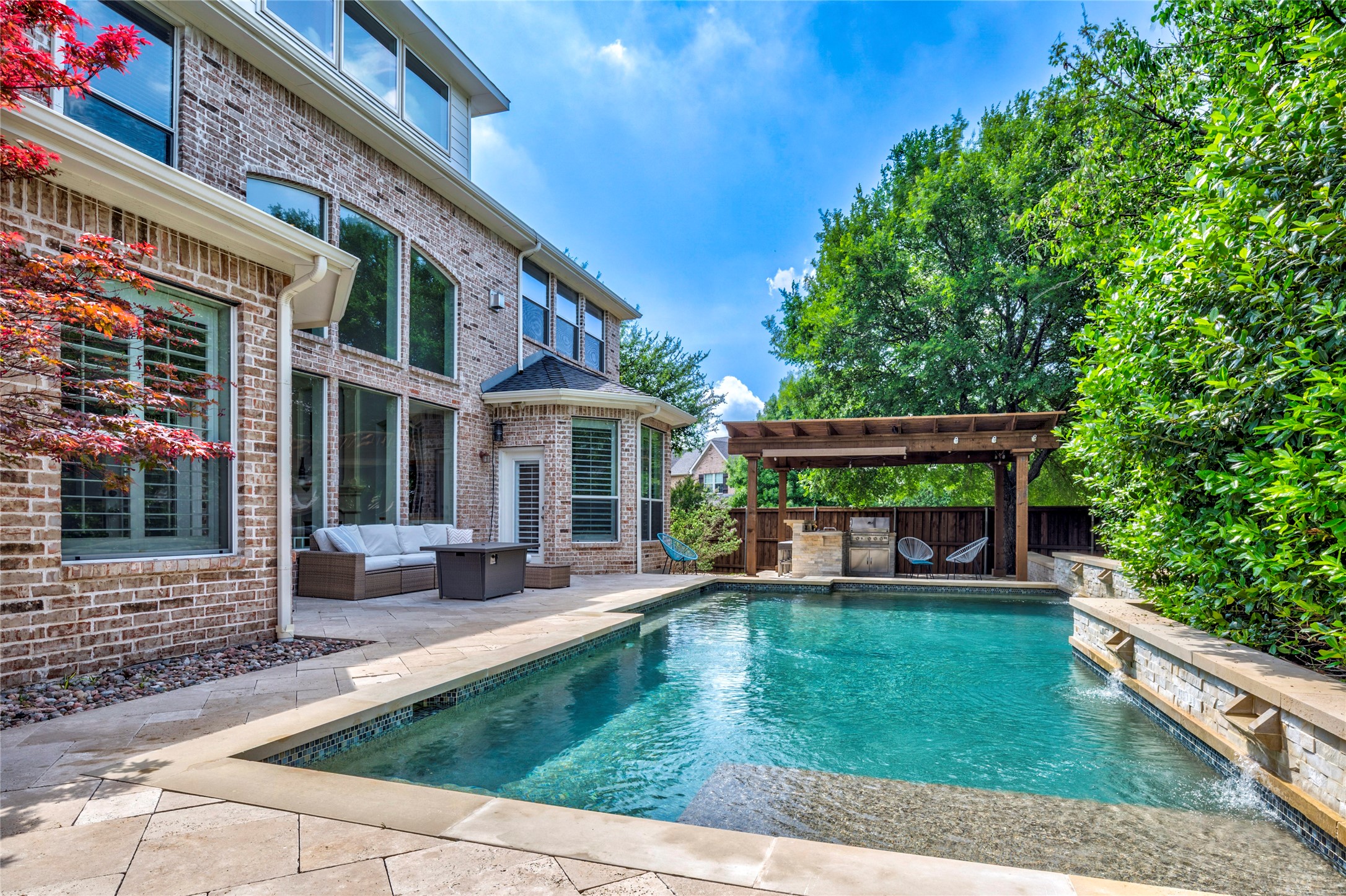 5214 Shoshone Drive