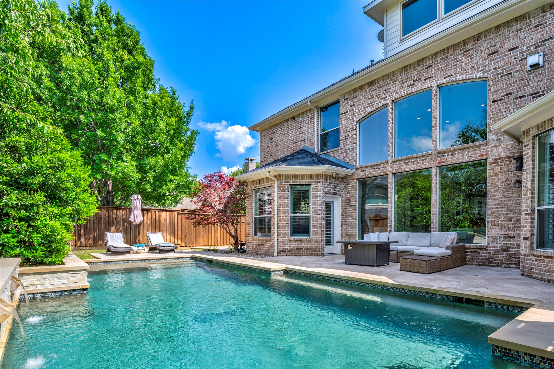 5214 Shoshone Drive