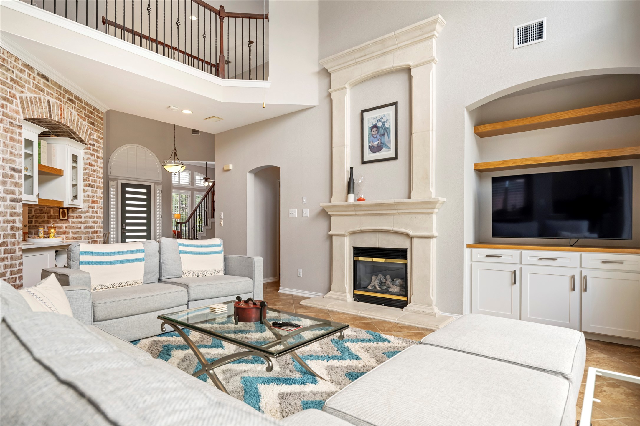 5214 Shoshone Drive