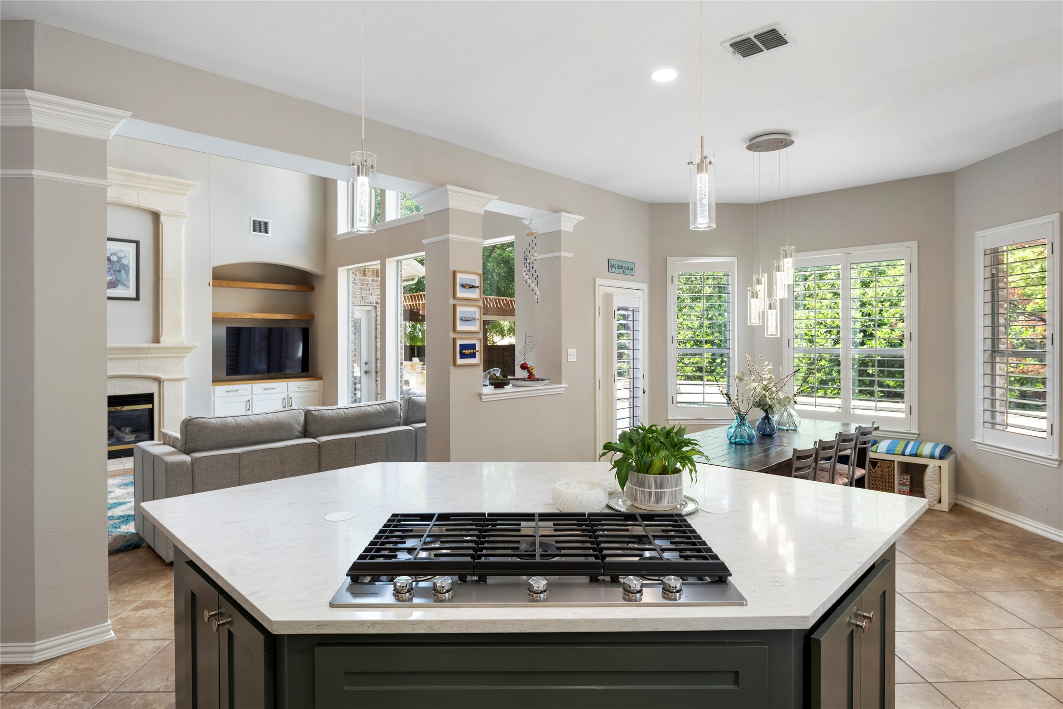 5214 Shoshone Drive