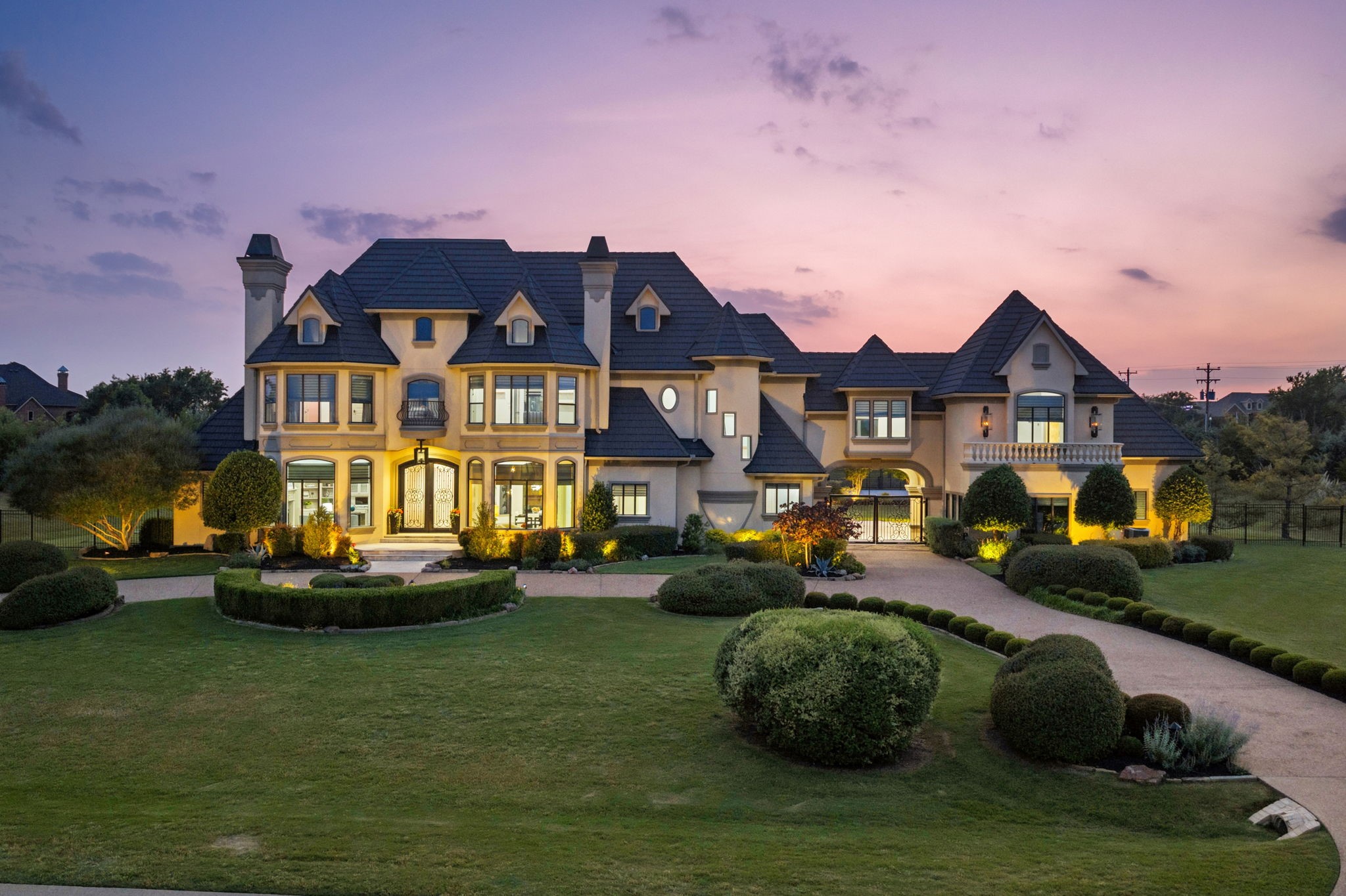 1091 Broadmoor Lane
