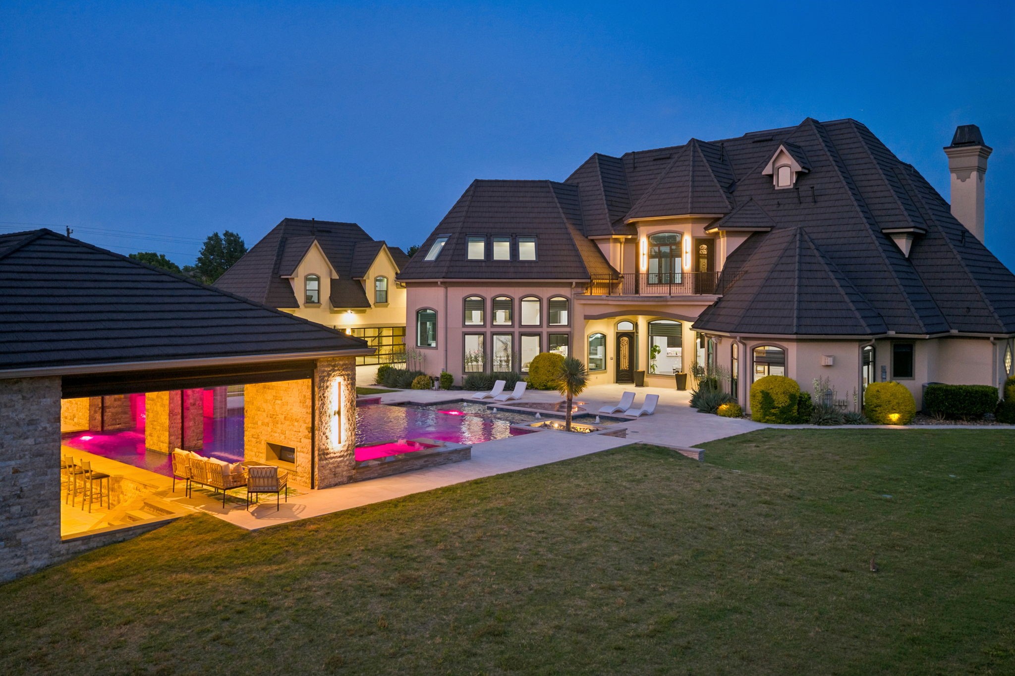 1091 Broadmoor Lane