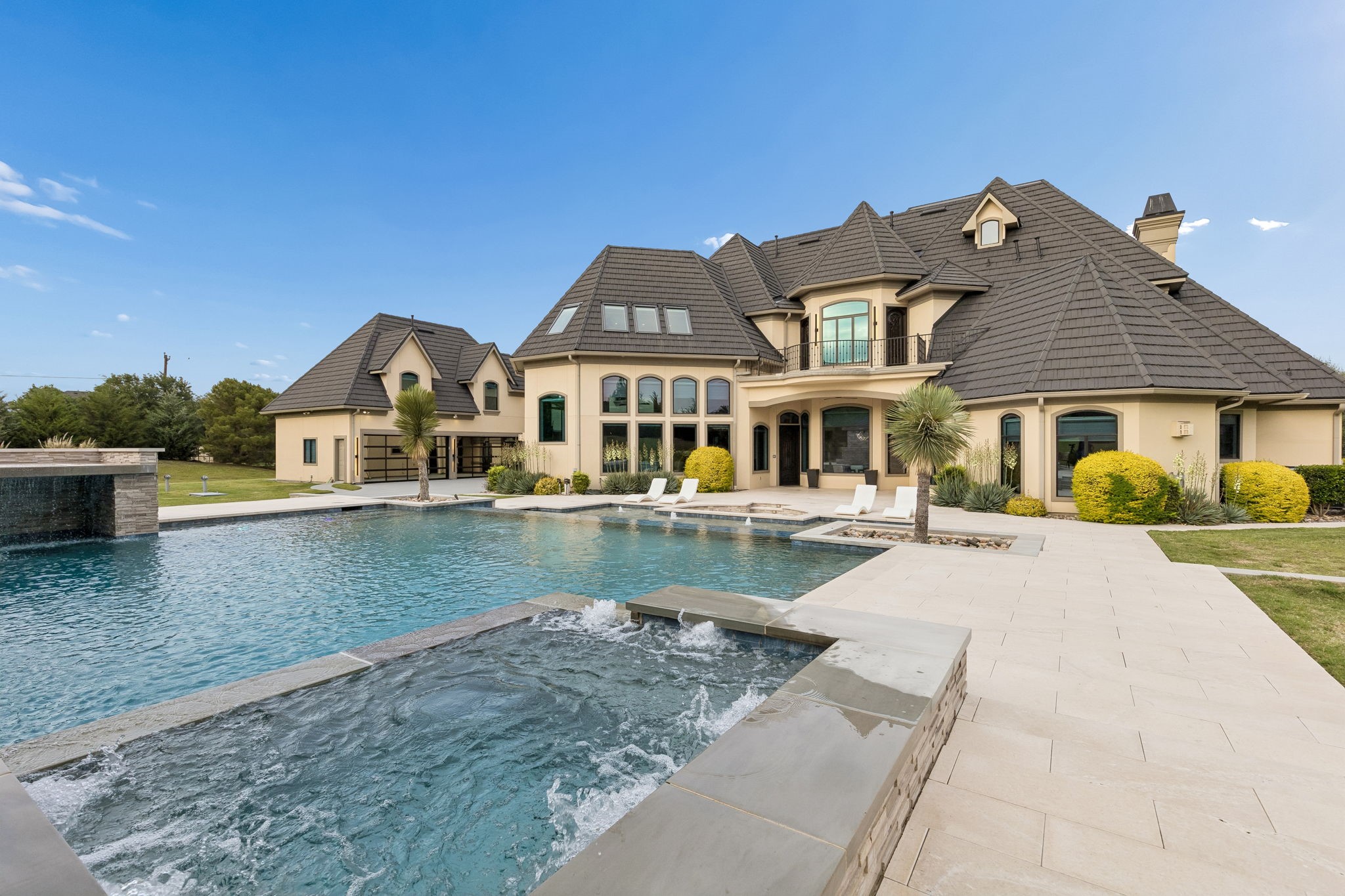 1091 Broadmoor Lane