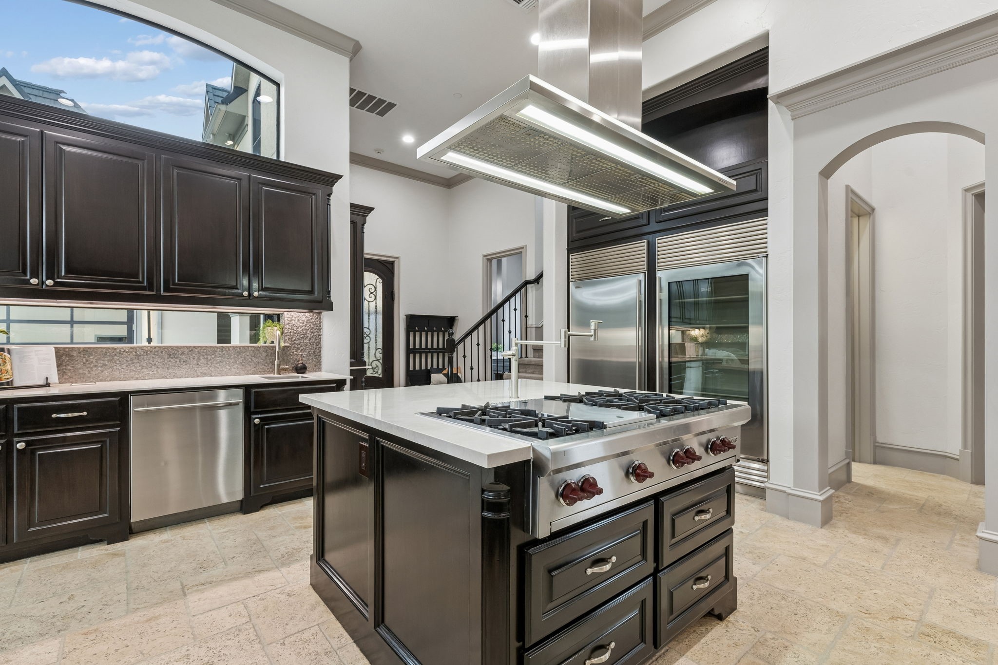 1091 Broadmoor Lane