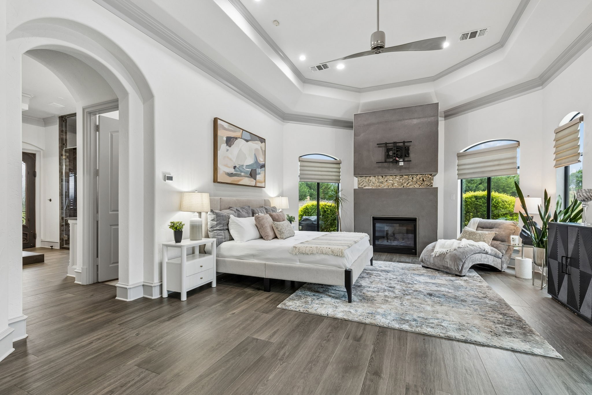 1091 Broadmoor Lane