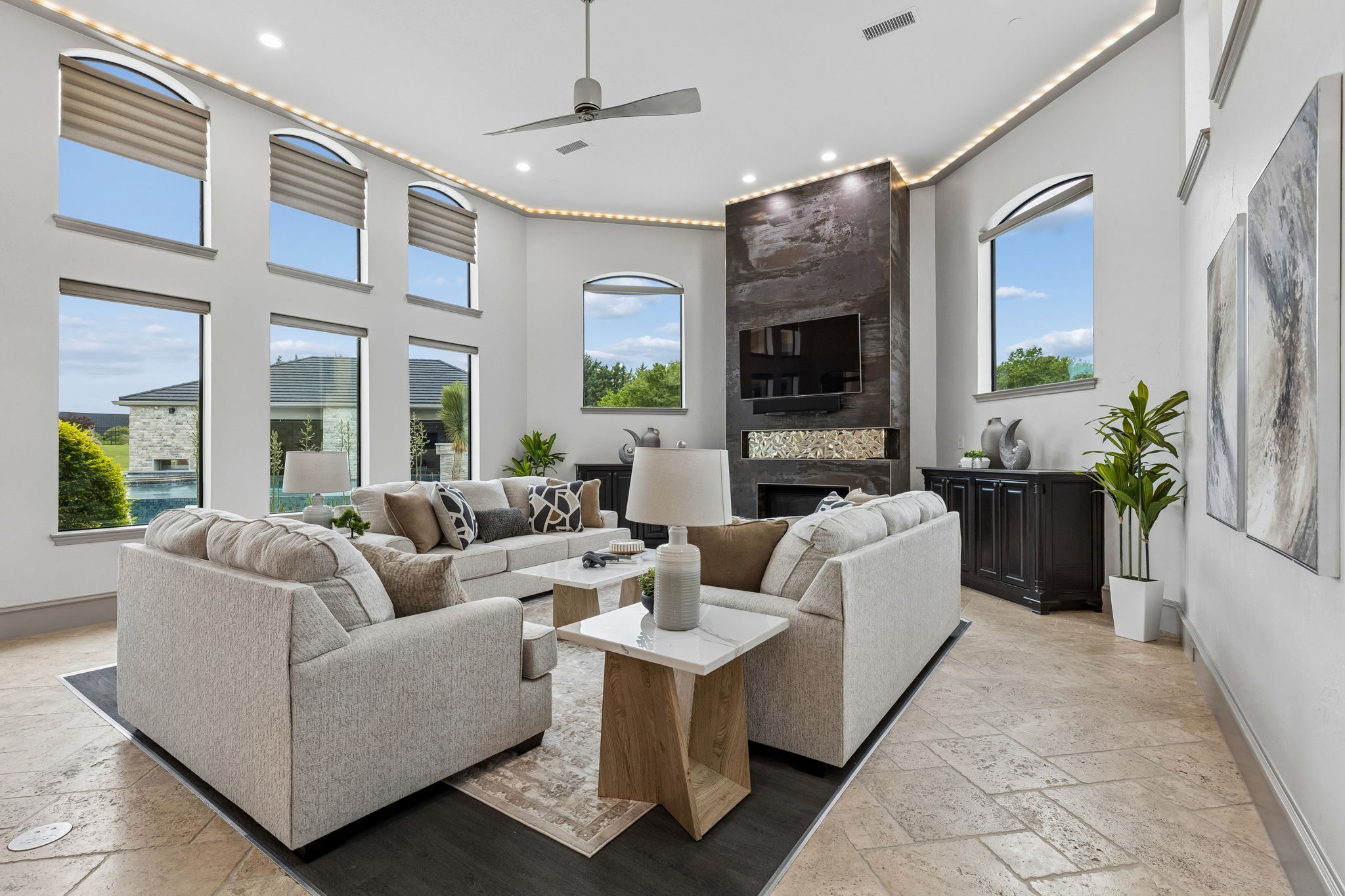 1091 Broadmoor Lane