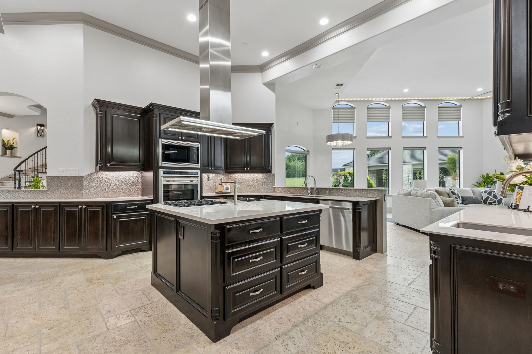 1091 Broadmoor Lane
