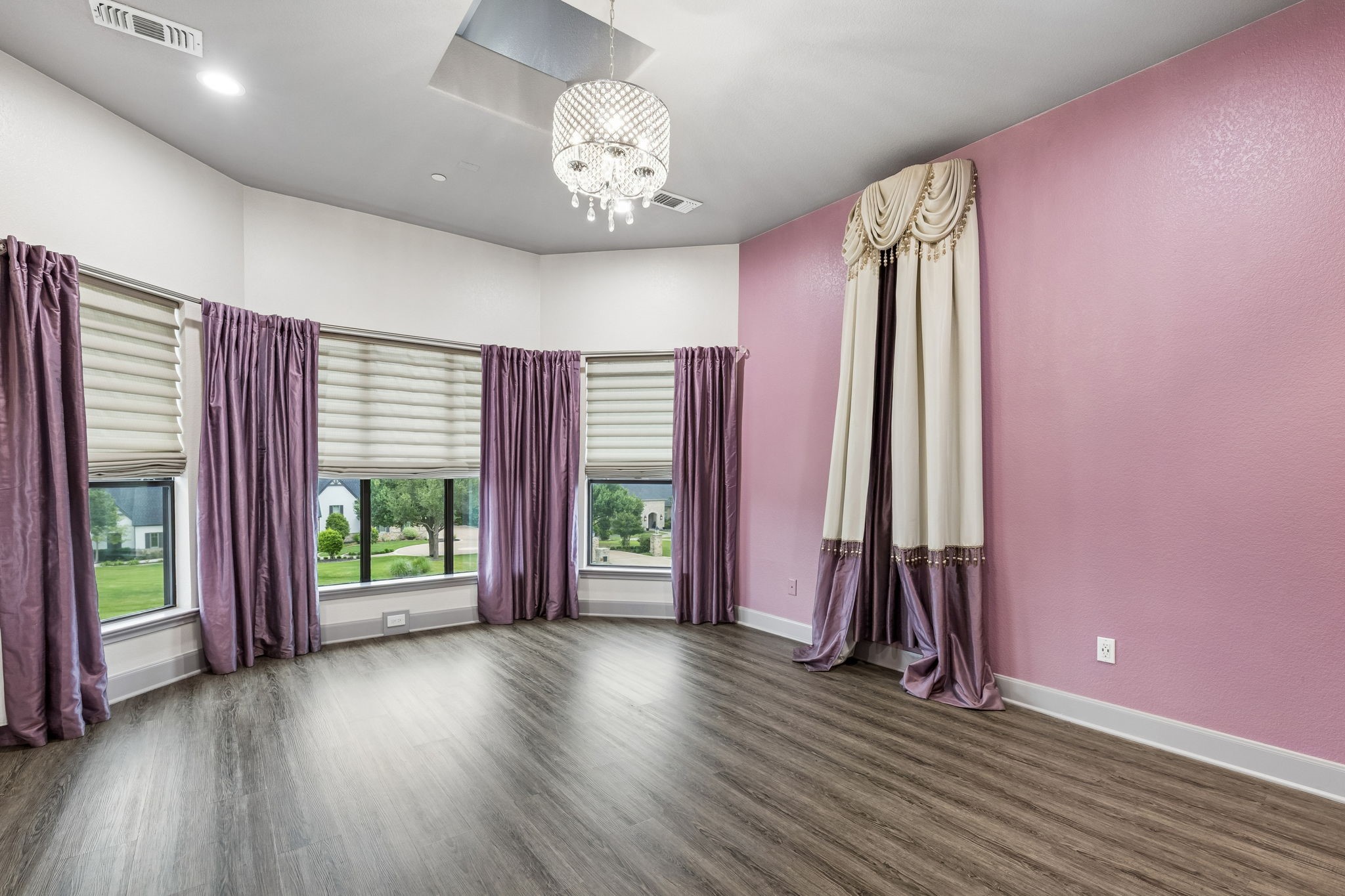 1091 Broadmoor Lane