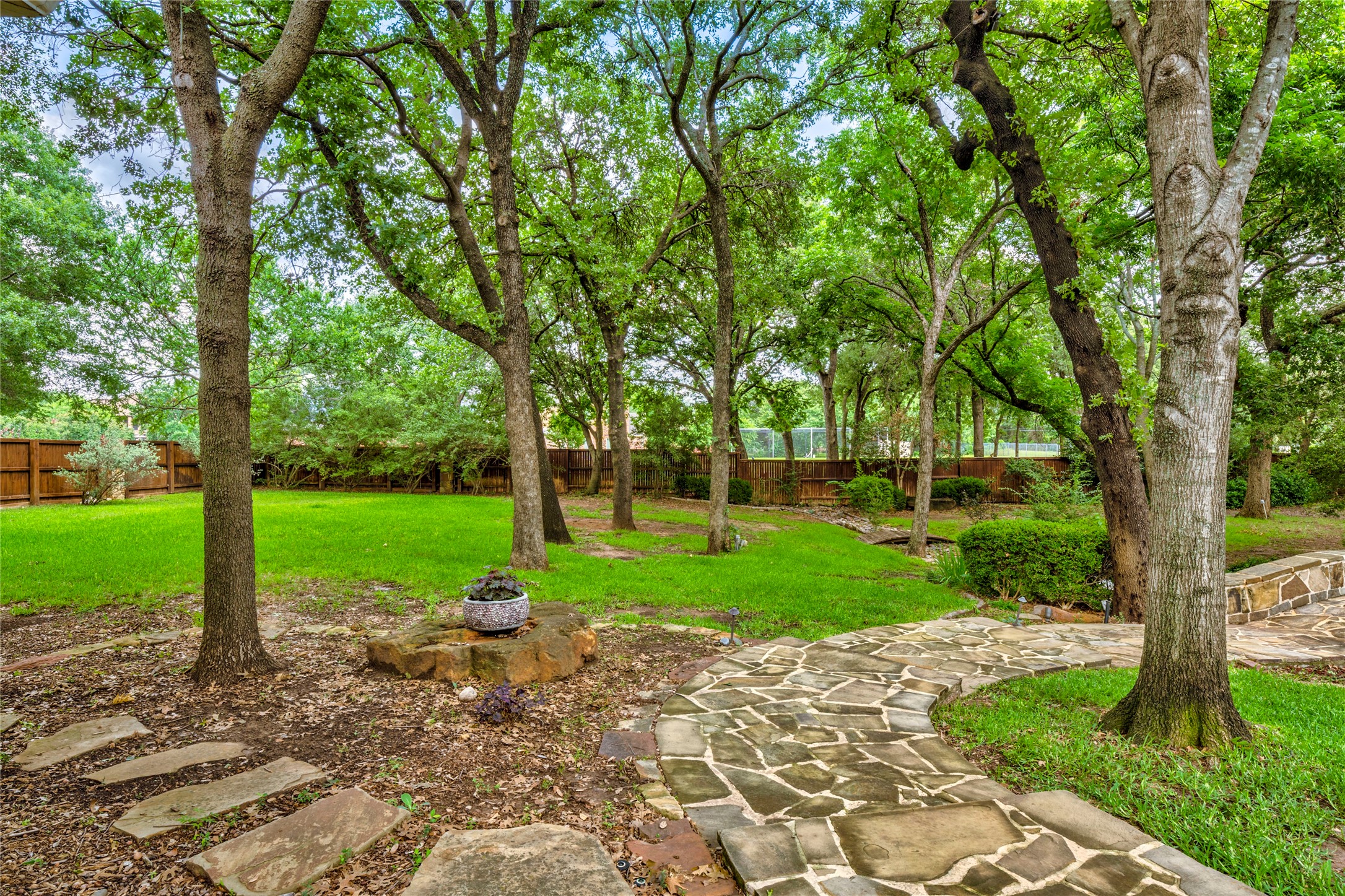 3905 Rothschild Drive