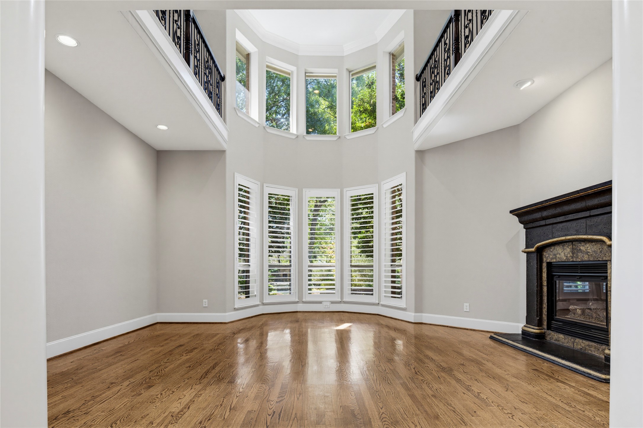 3905 Rothschild Drive