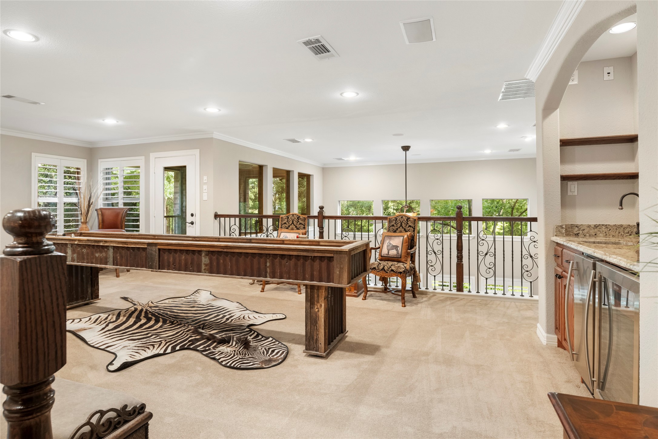 3905 Rothschild Drive