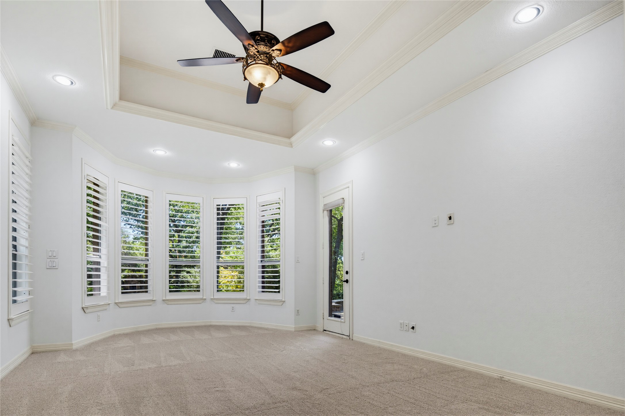 3905 Rothschild Drive