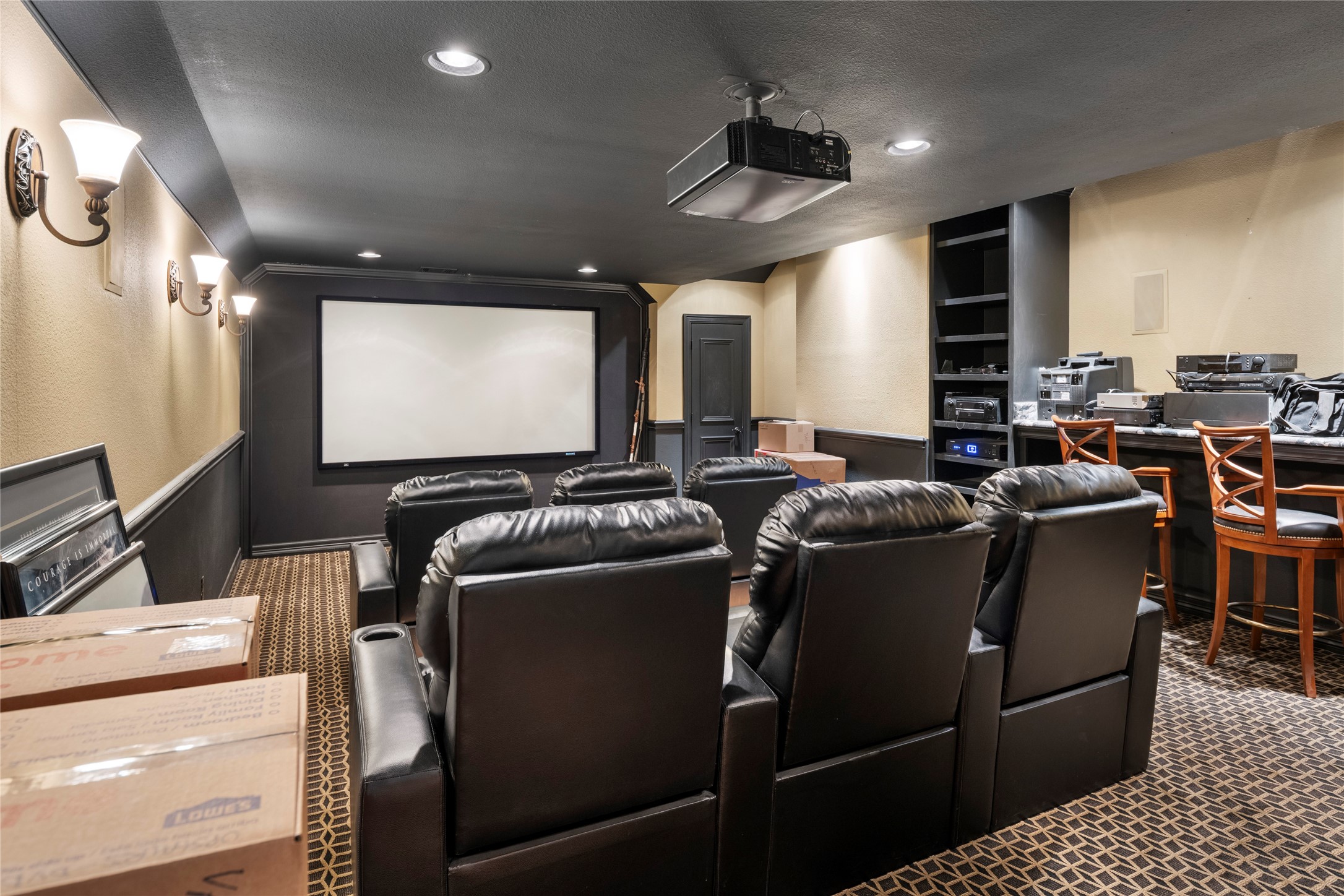 3905 Rothschild Drive