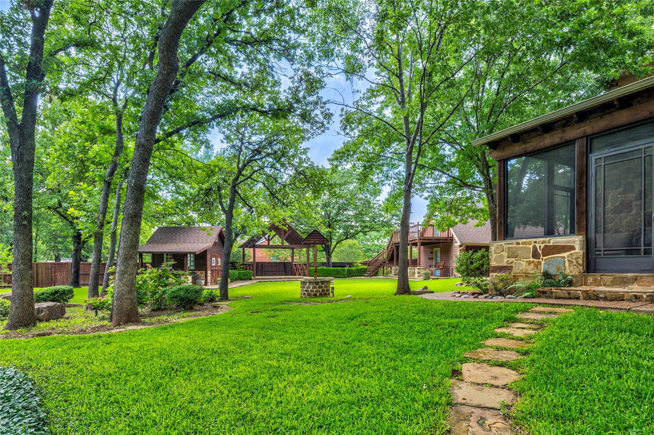 3905 Rothschild Drive