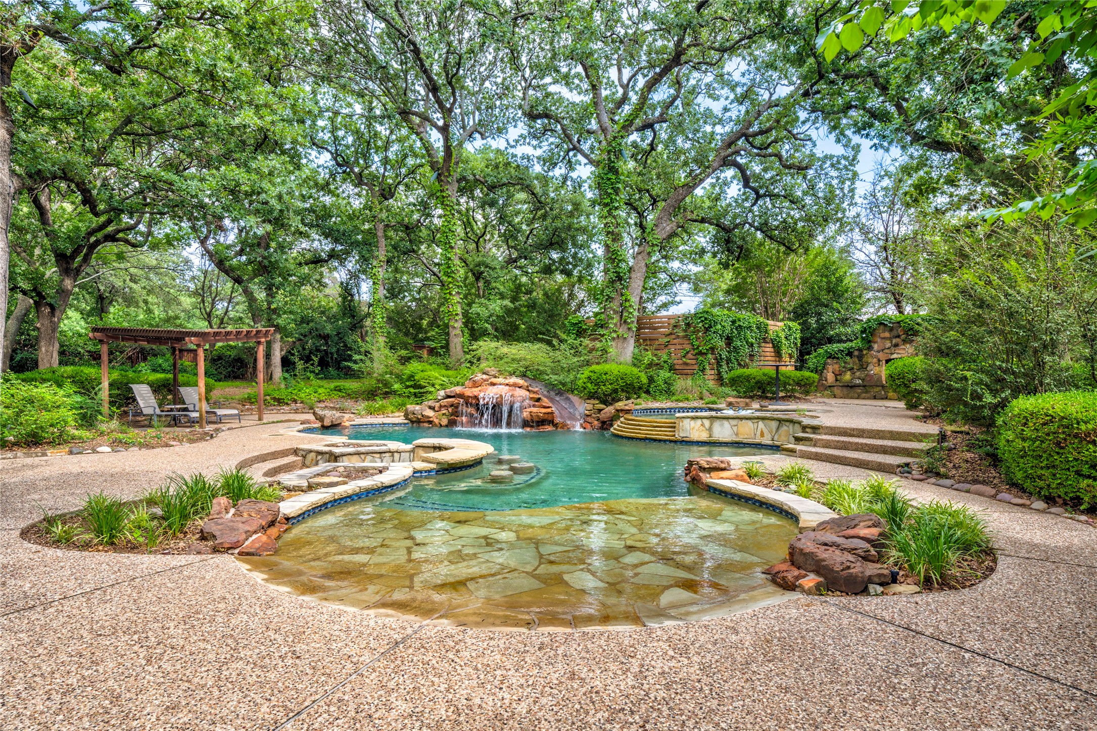 3905 Rothschild Drive