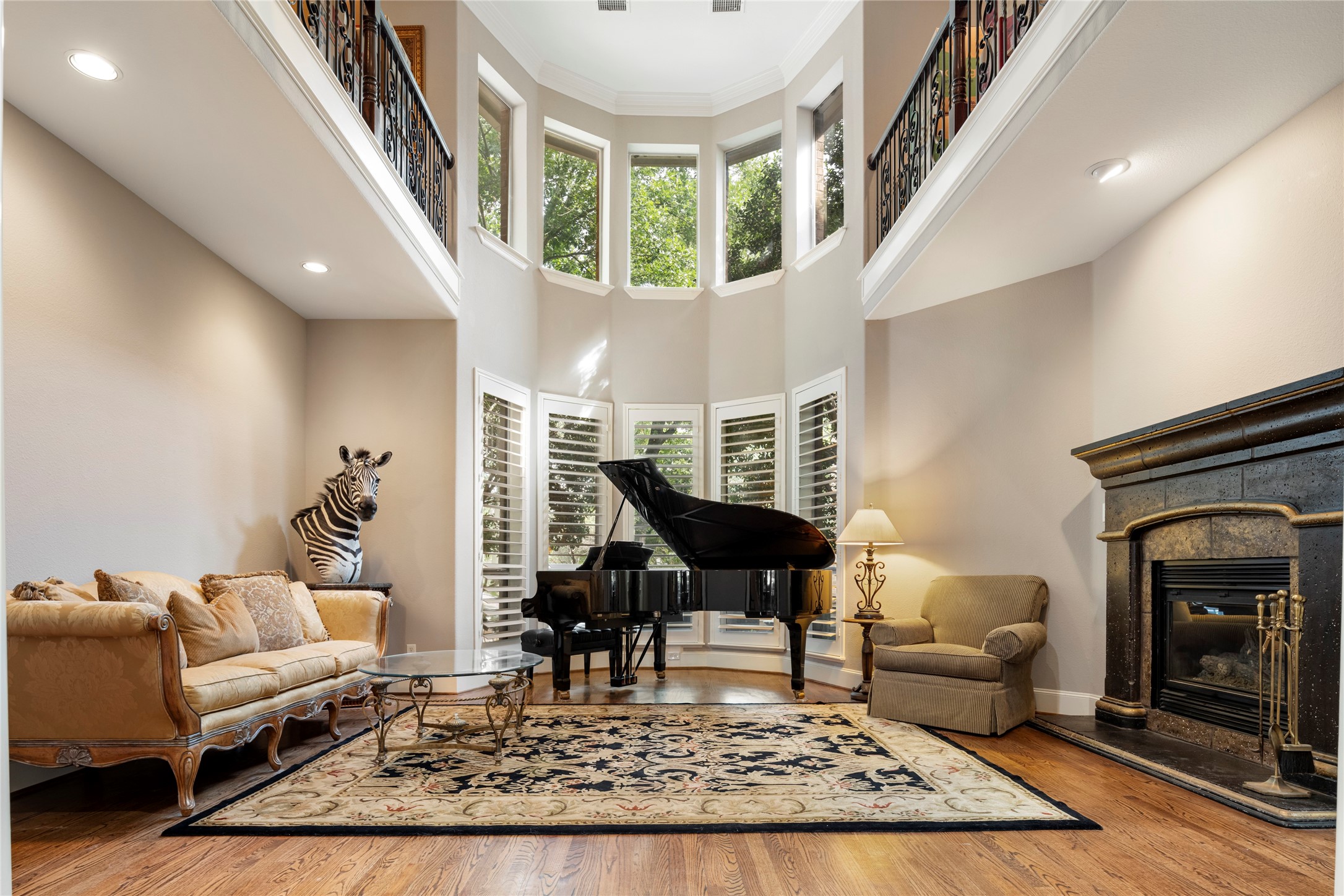 3905 Rothschild Drive
