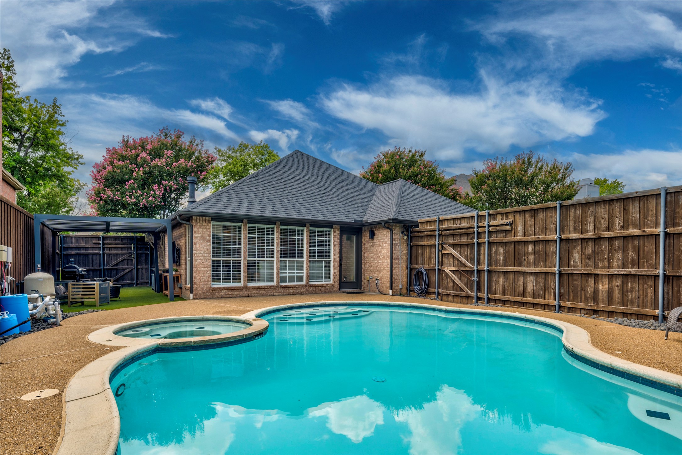 4912 Baton Rouge Boulevard