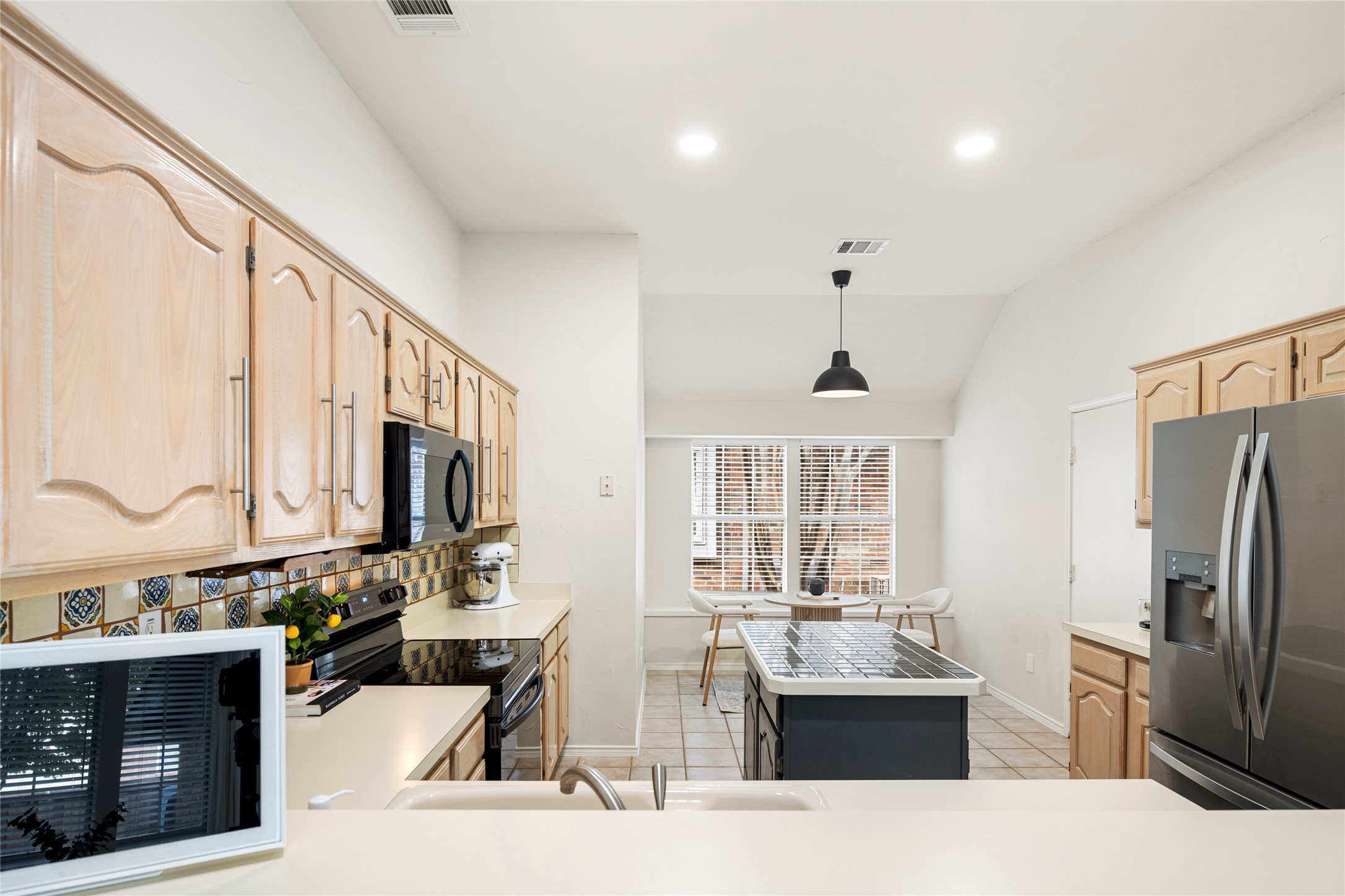 4912 Baton Rouge Boulevard