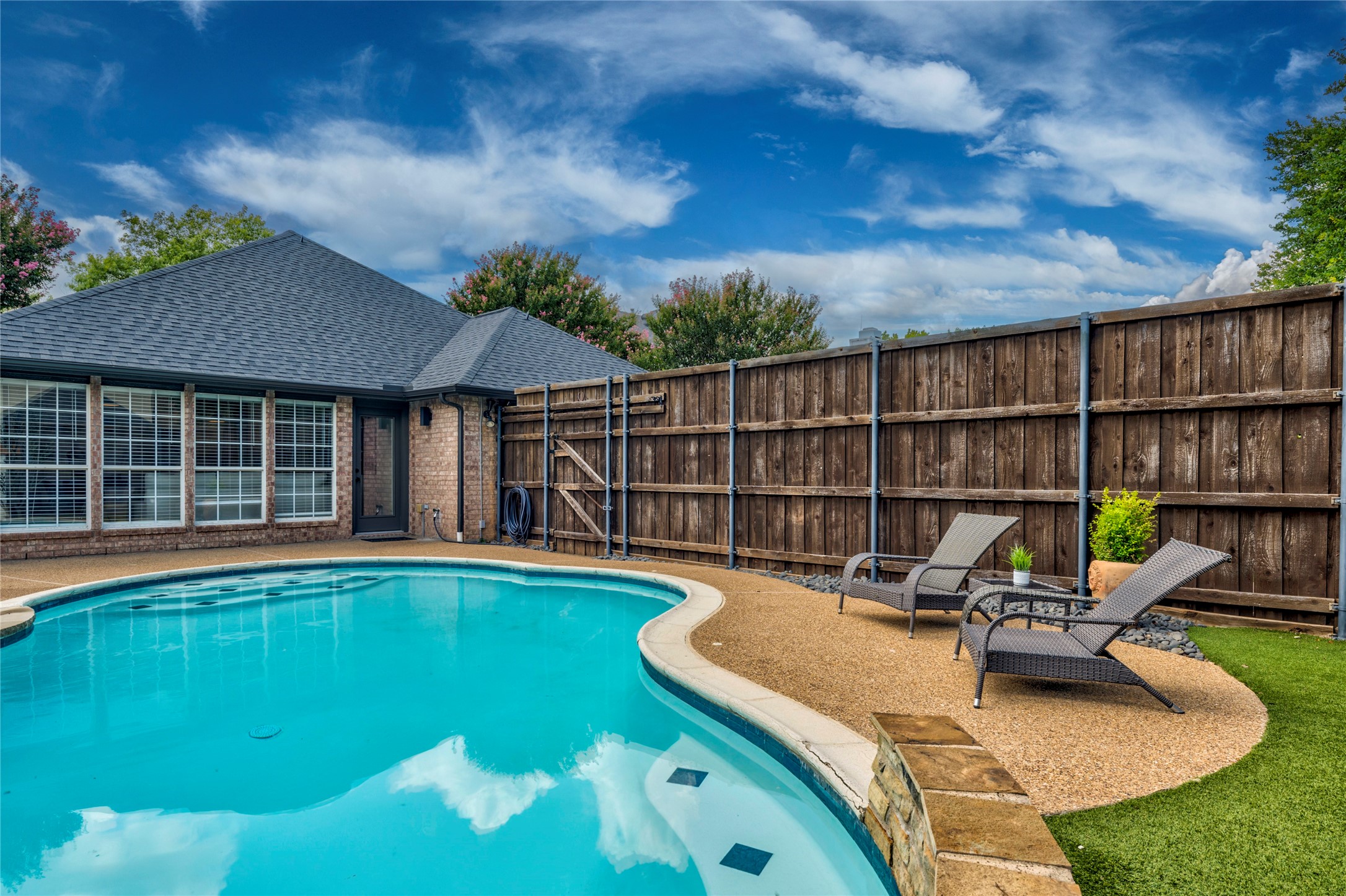 4912 Baton Rouge Boulevard