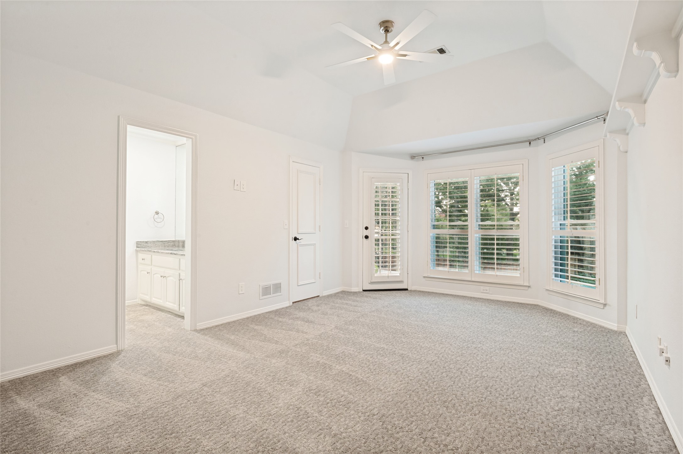 801 Shady Bend Court