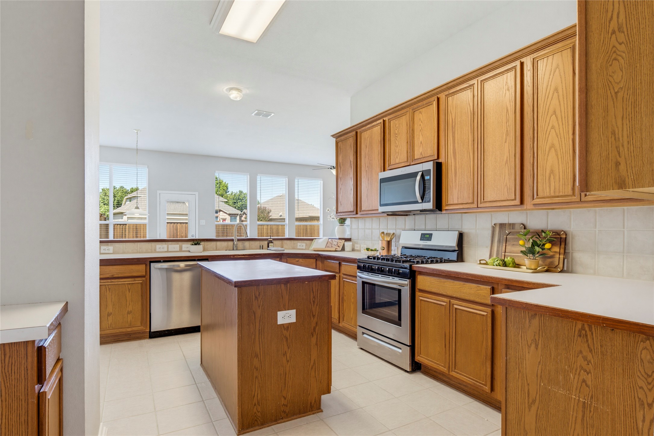 3408 Loblolly Lane