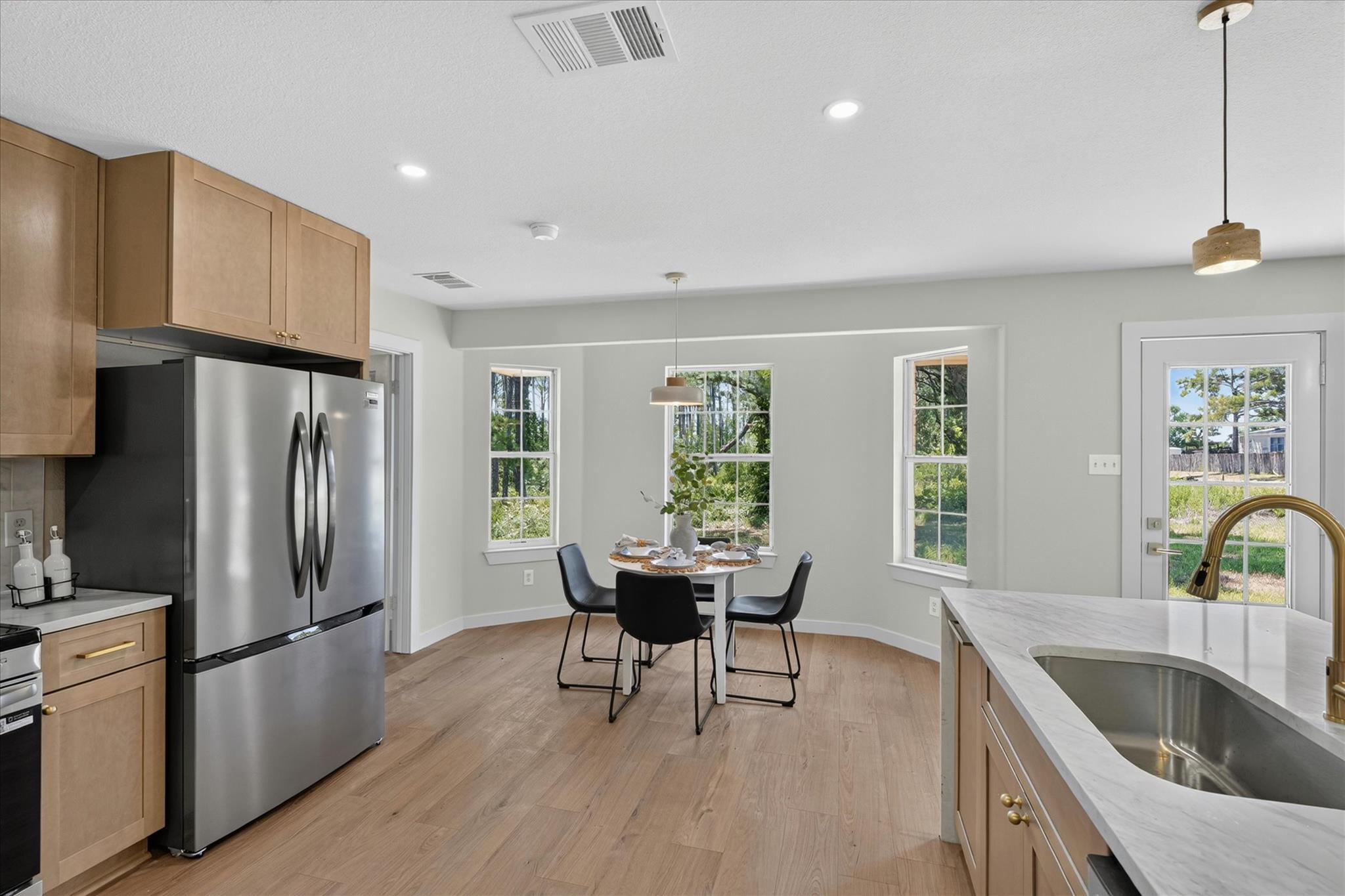 258 Pine View LOOP