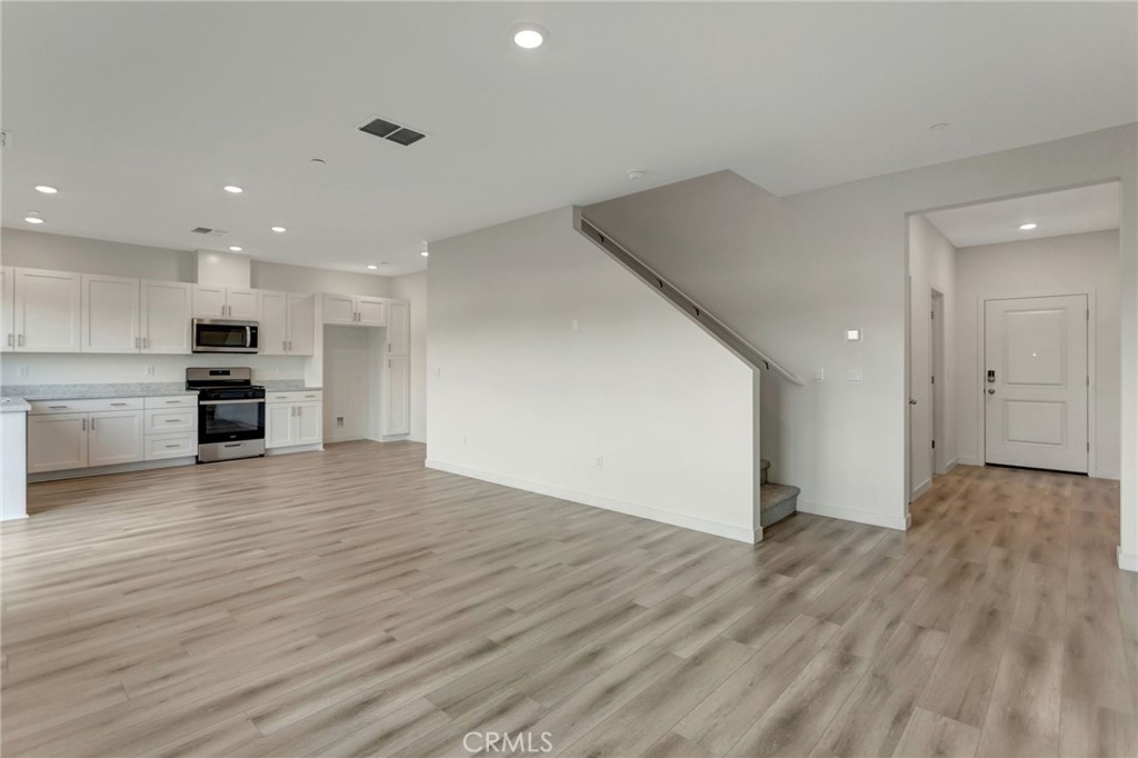 3118 Morseman Avenue