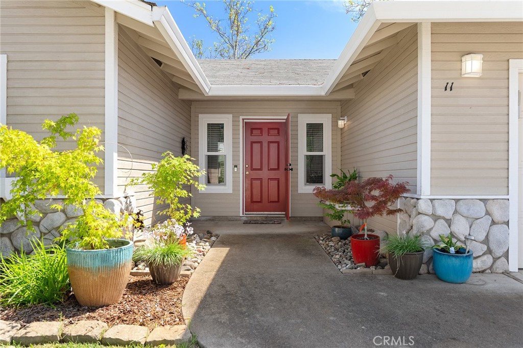 11 Betsey Way